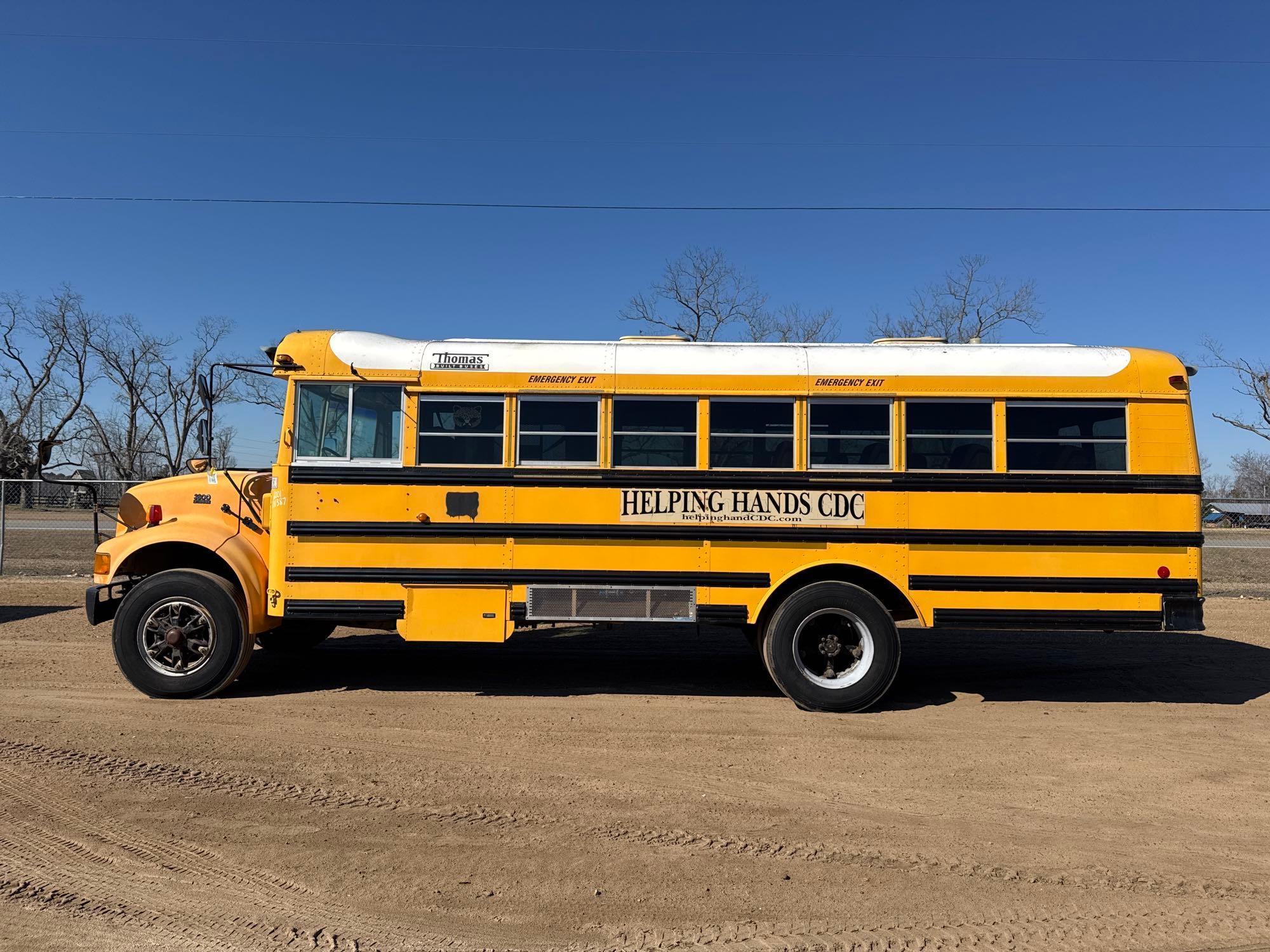 2001 THOMAS-INTERNATIONAL 3800 SCHOOL BUS