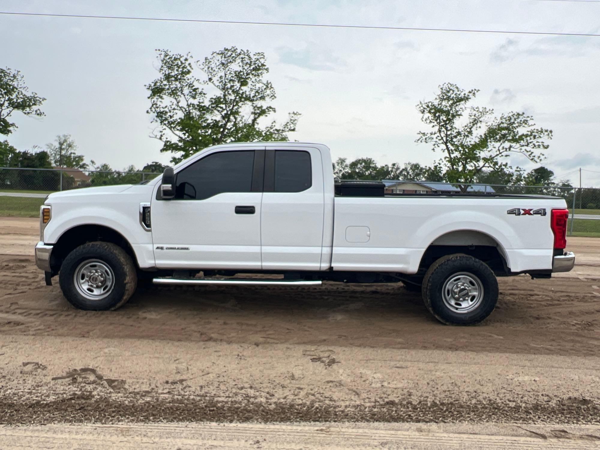 2019 FORD F-250 XL EXTENDED CAB TRUCK
