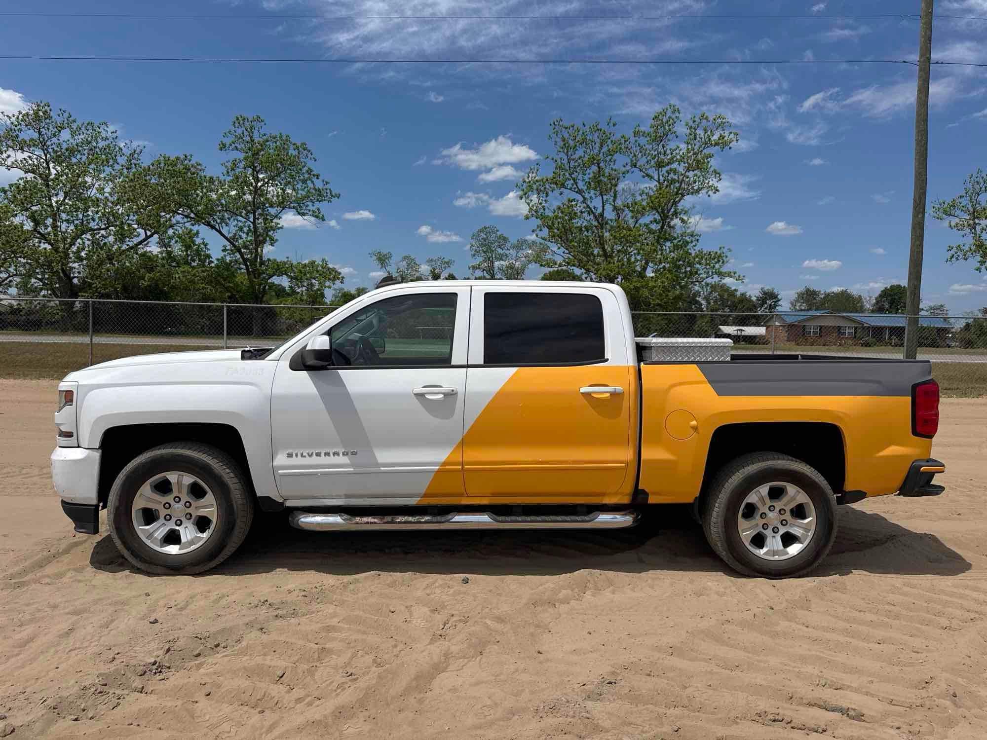 Photo of a  Chevrolet Silverado 1500