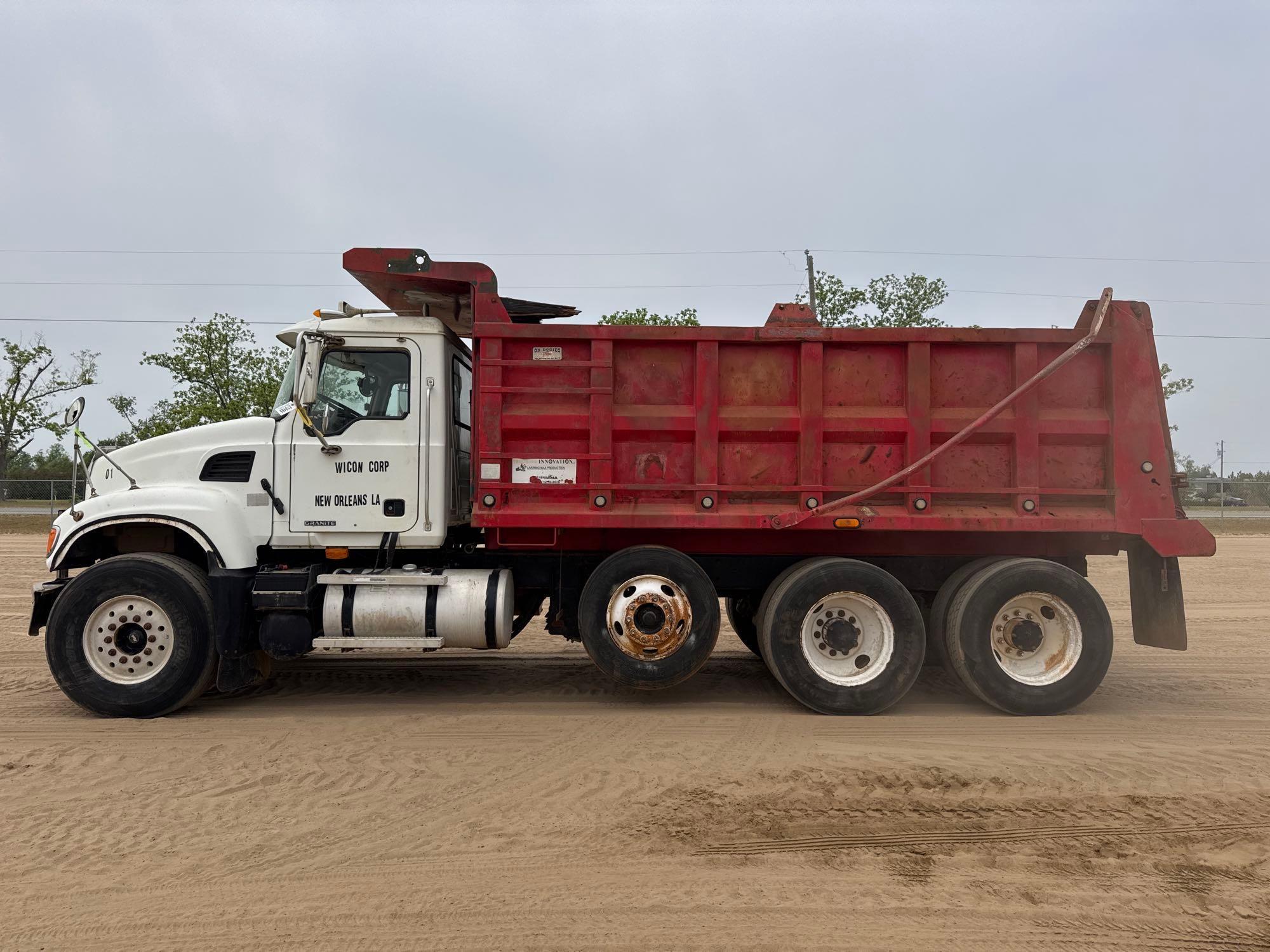 2006 MACK GRANITE CV713 DUMP TRUCK