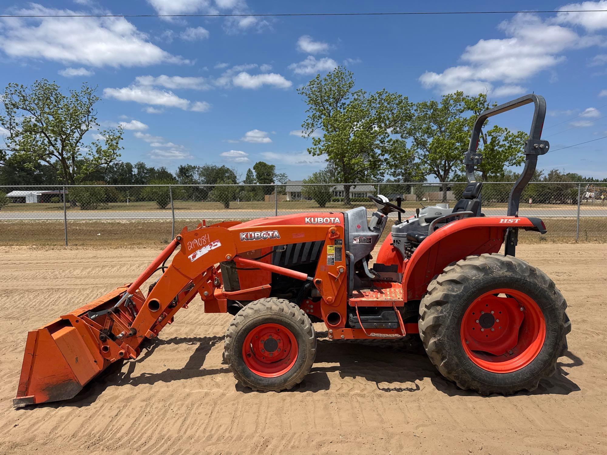 KUBOTA L3560 TRACTOR