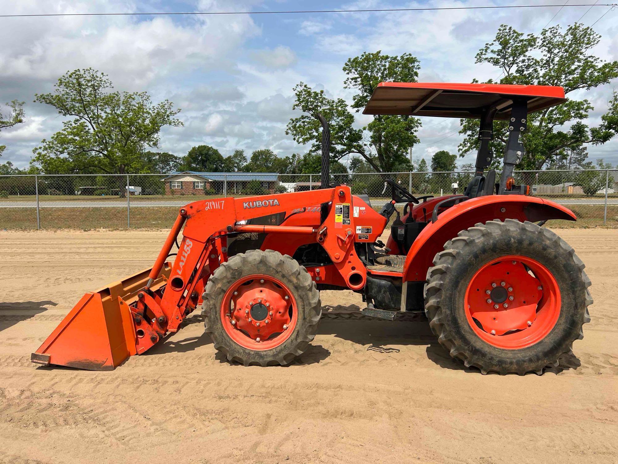 KUBOTA M5140 TRACTOR