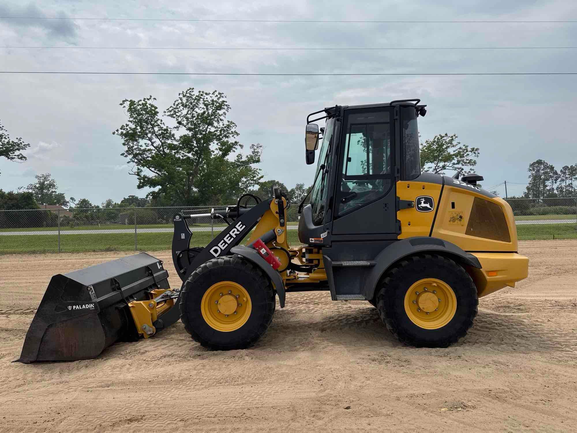 2021 JOHN DEERE 324L WHEEL LOADER