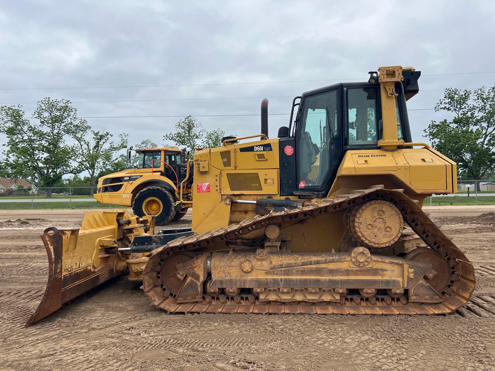 2018 CATERPILLAR D6N LGP HI TRACK CRAWLER DOZER