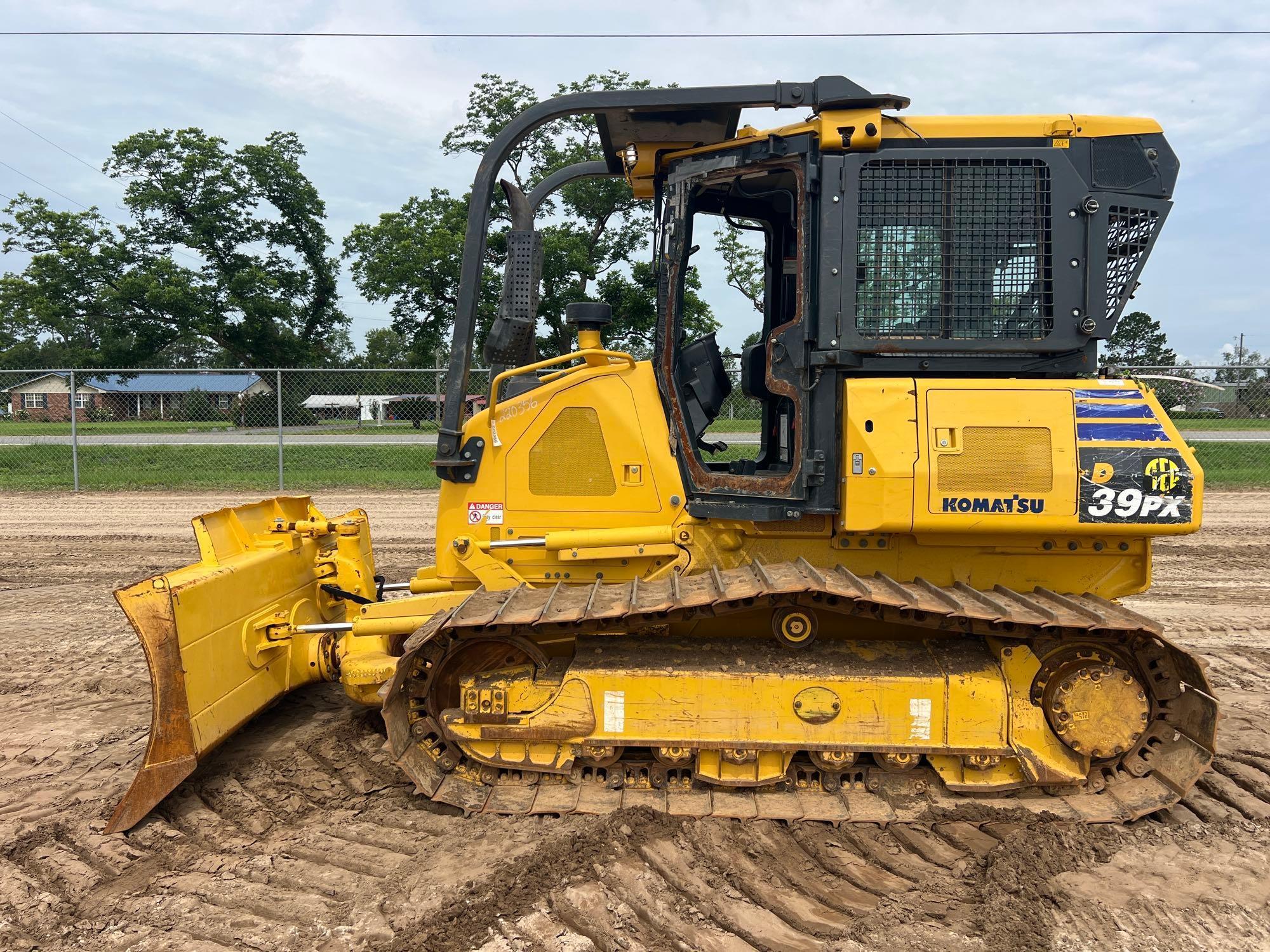 2021 KOMATSU D39PX-24 CRAWLER DOZER