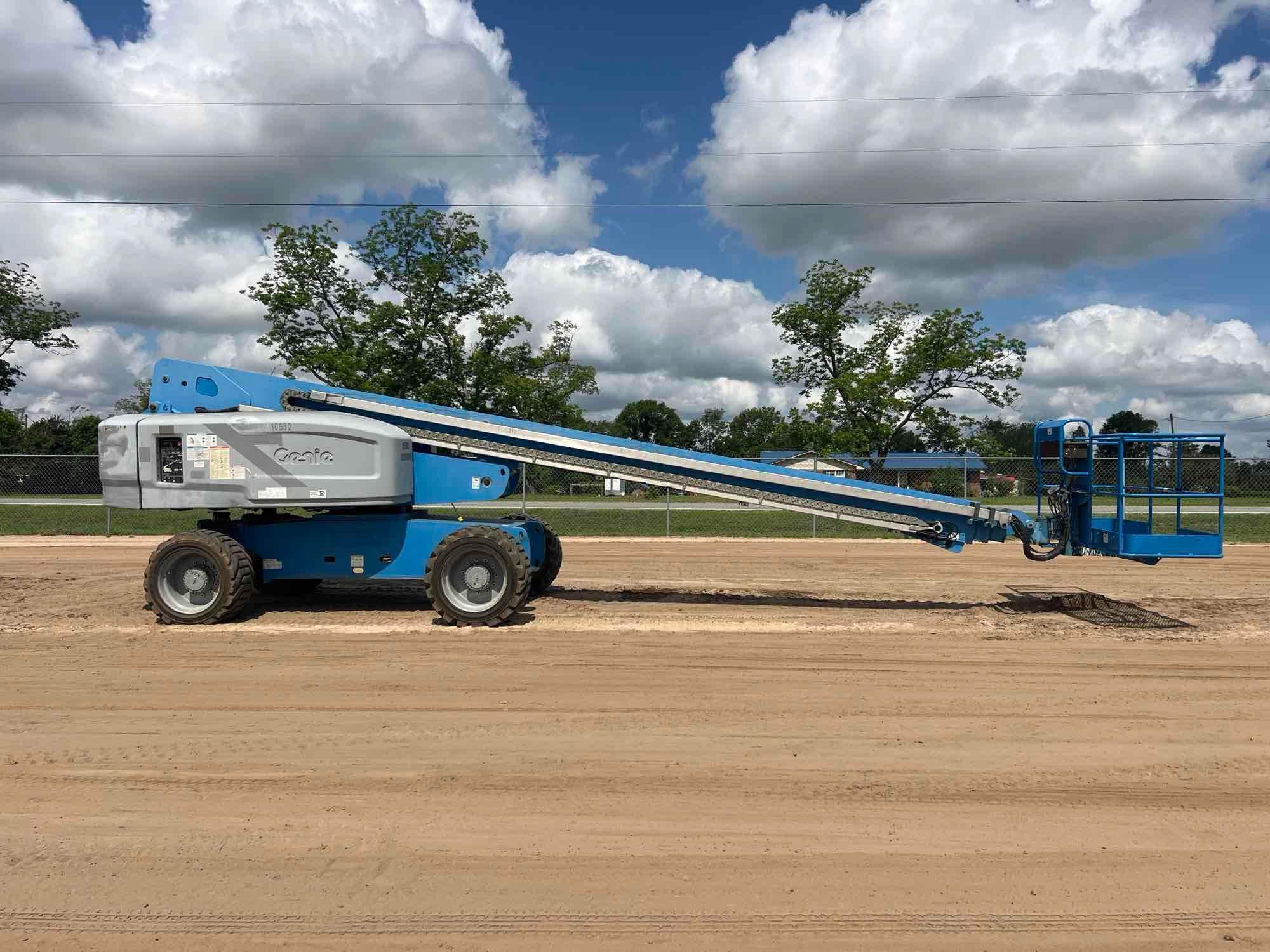 2013 GENIE S80X TELESCOPIC BOOM LIFT