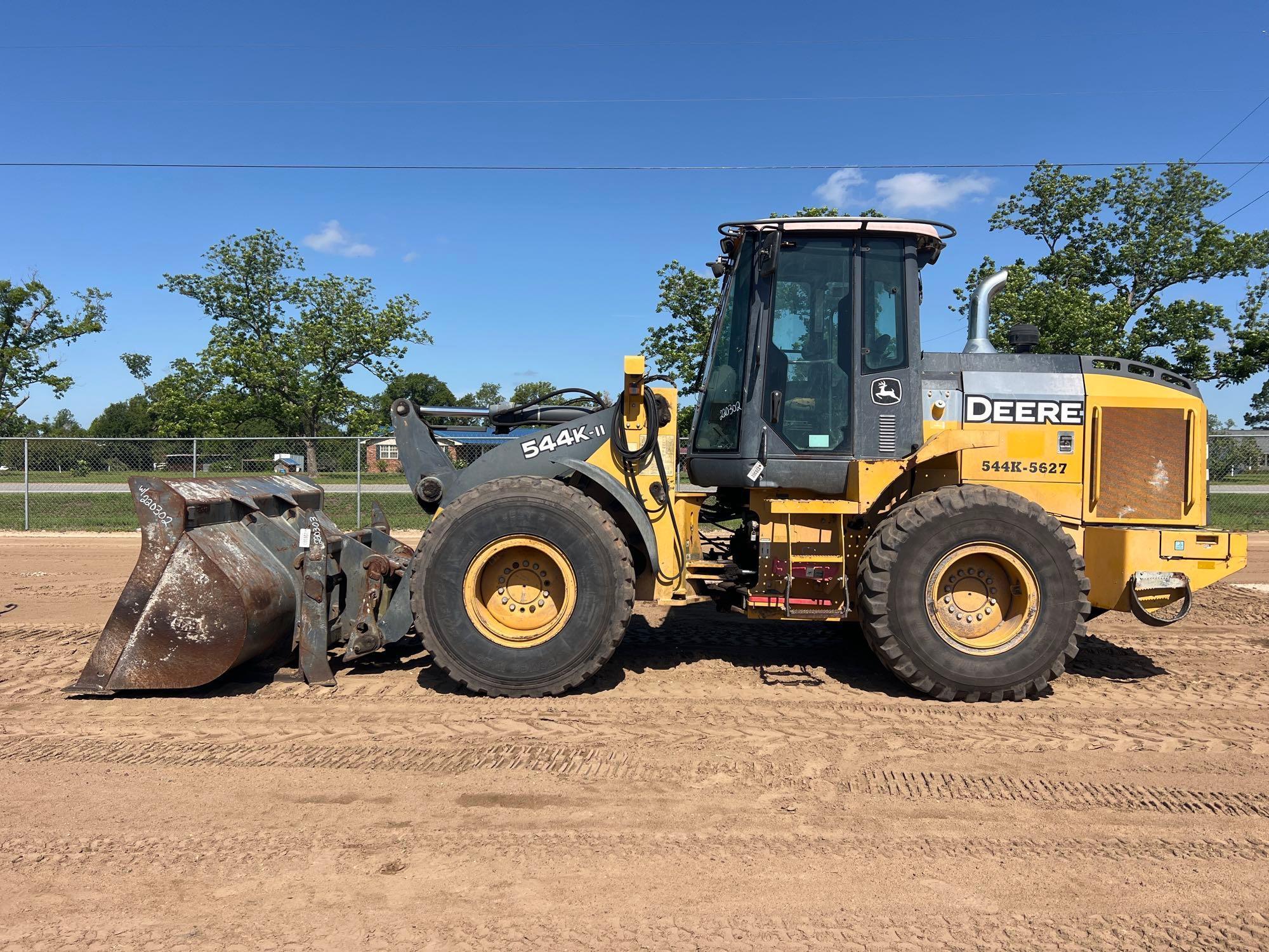 Photo of a 2018 John Deere 544K