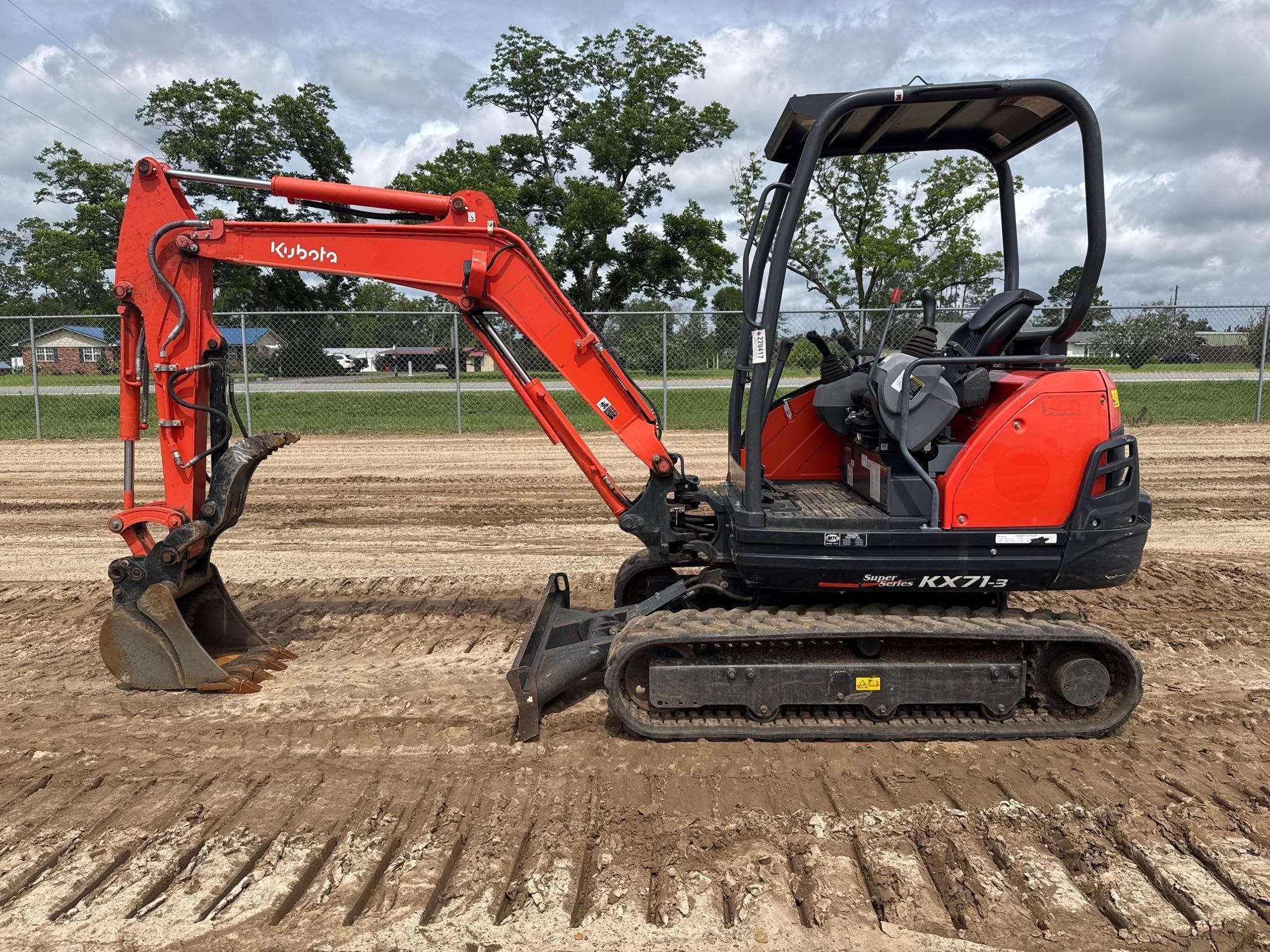Photo of a  Kubota KX71-3