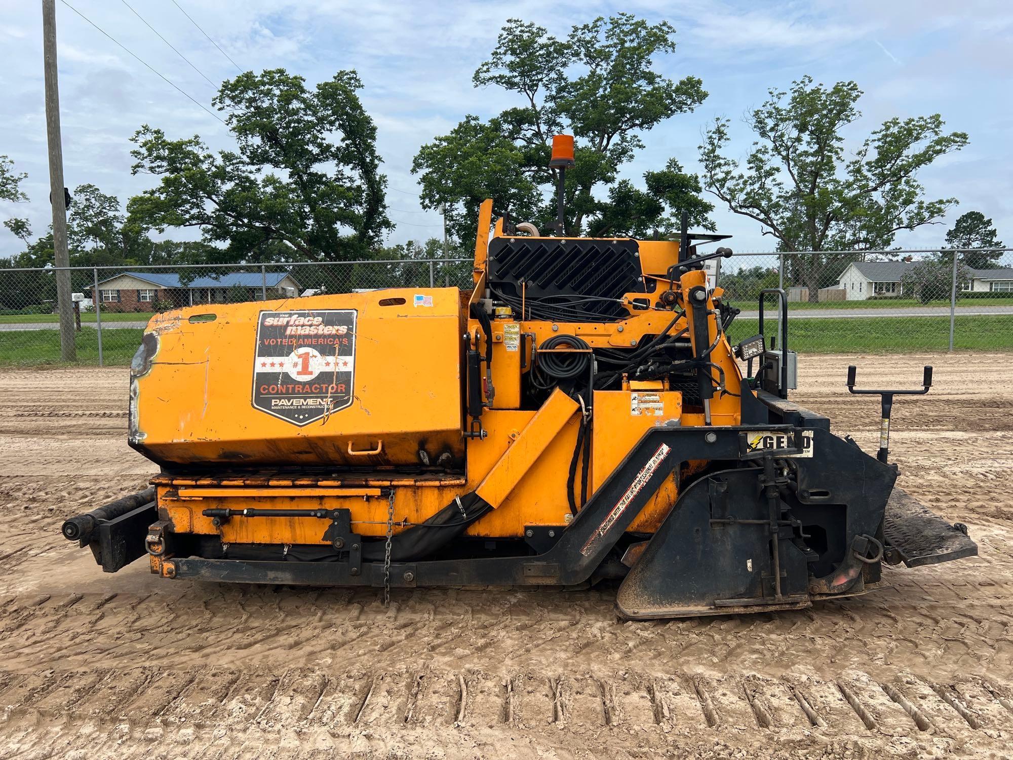 Photo of a  Leeboy 8500