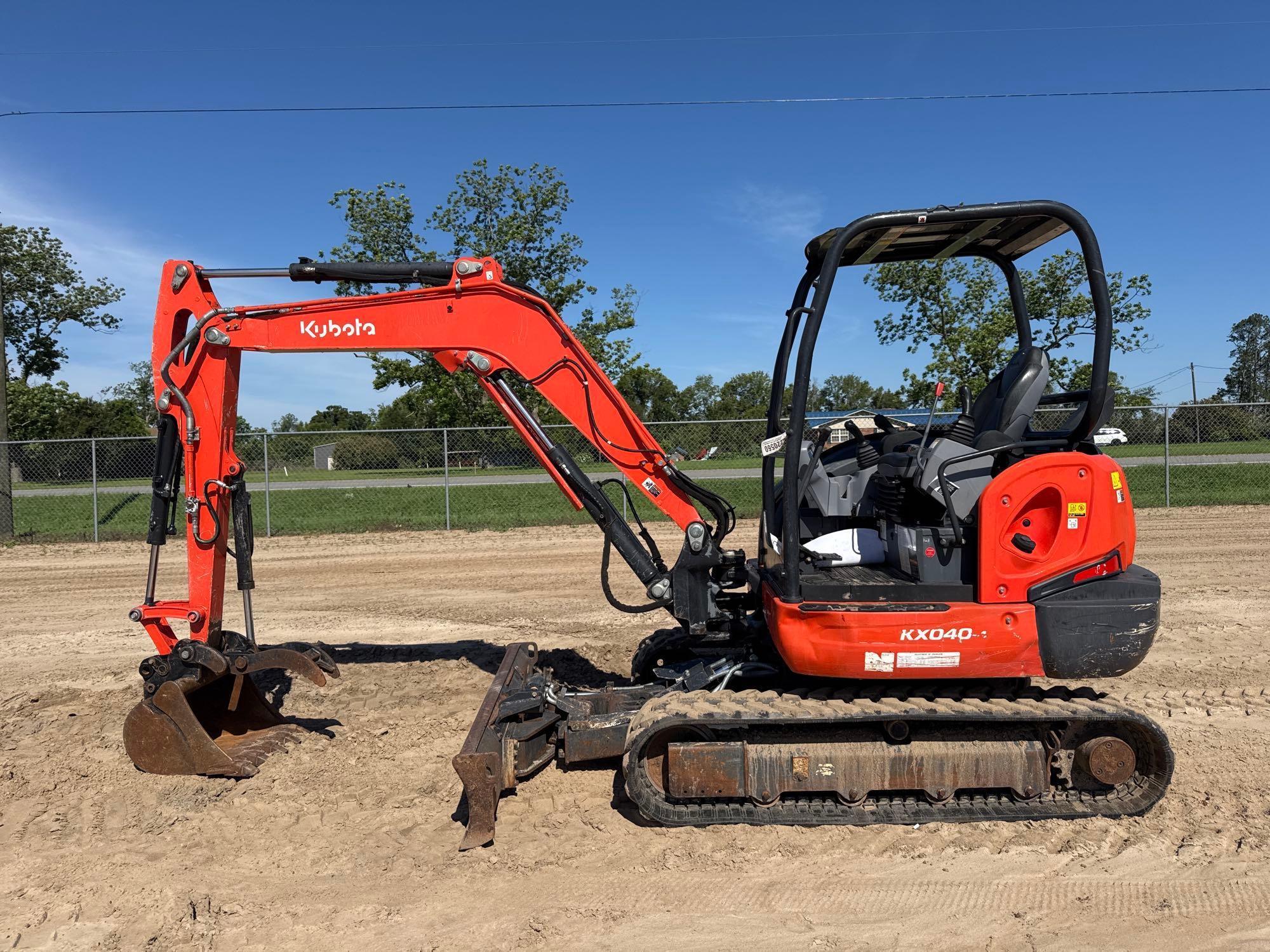 Photo of a  Kubota KX040