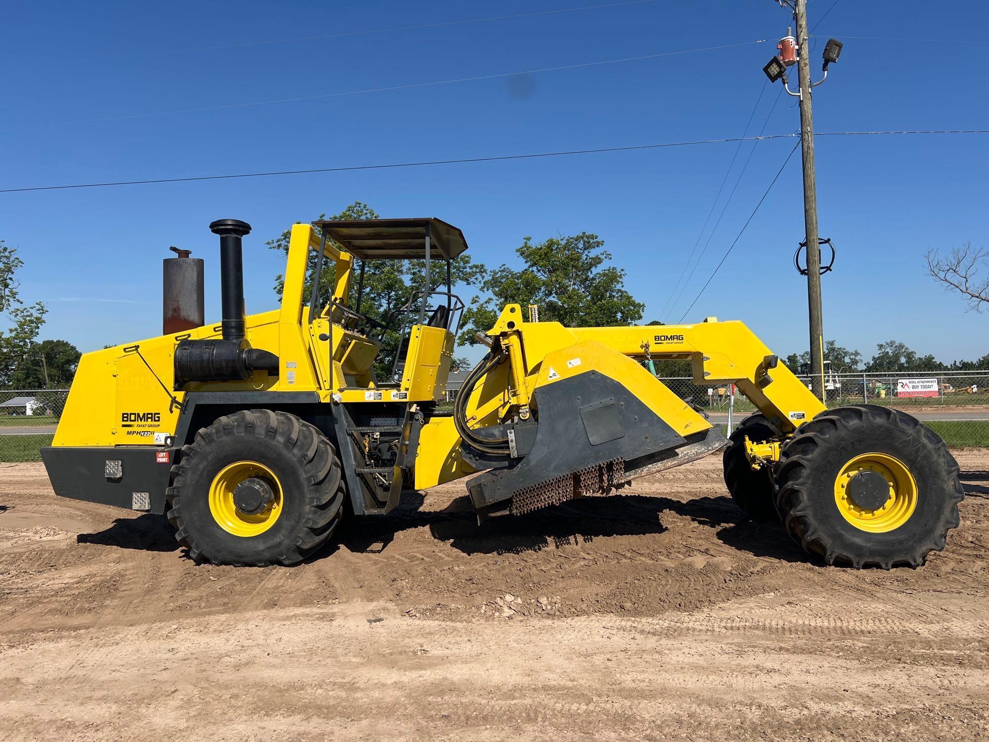 Photo of a 2007 Bomag MPH122