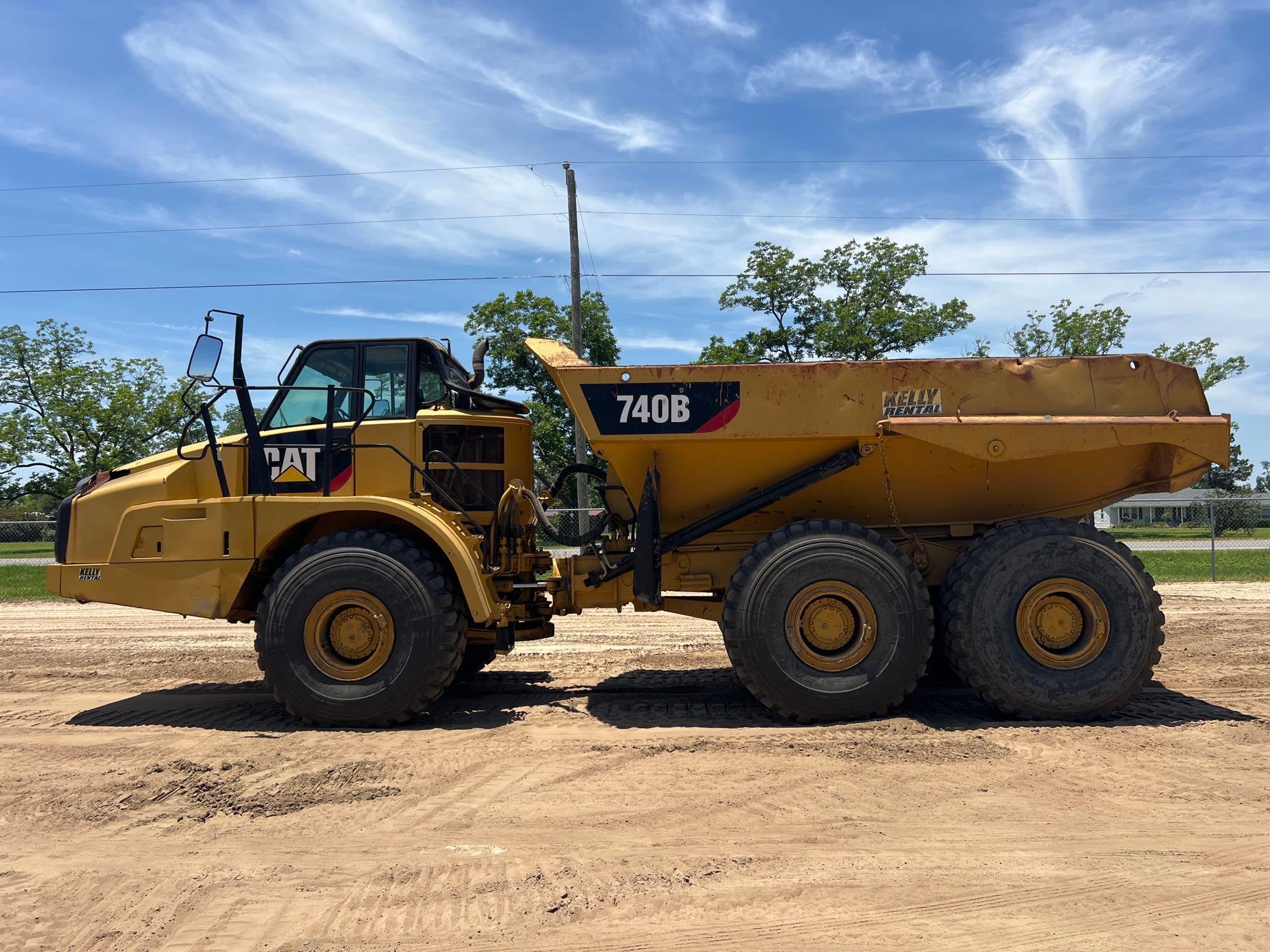 Photo of a 2012 Caterpillar 740B