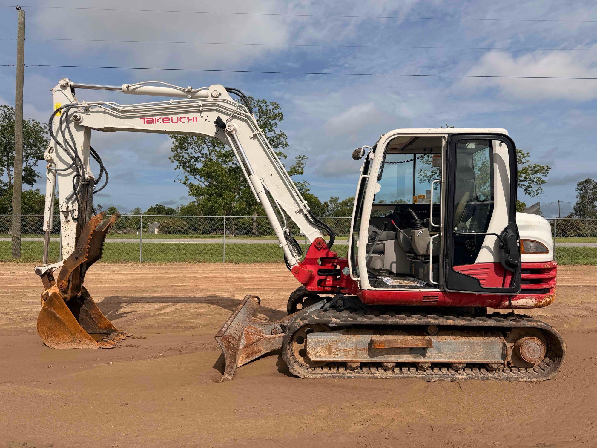 2015 TAKEUCHI TB290 EXCAVATOR