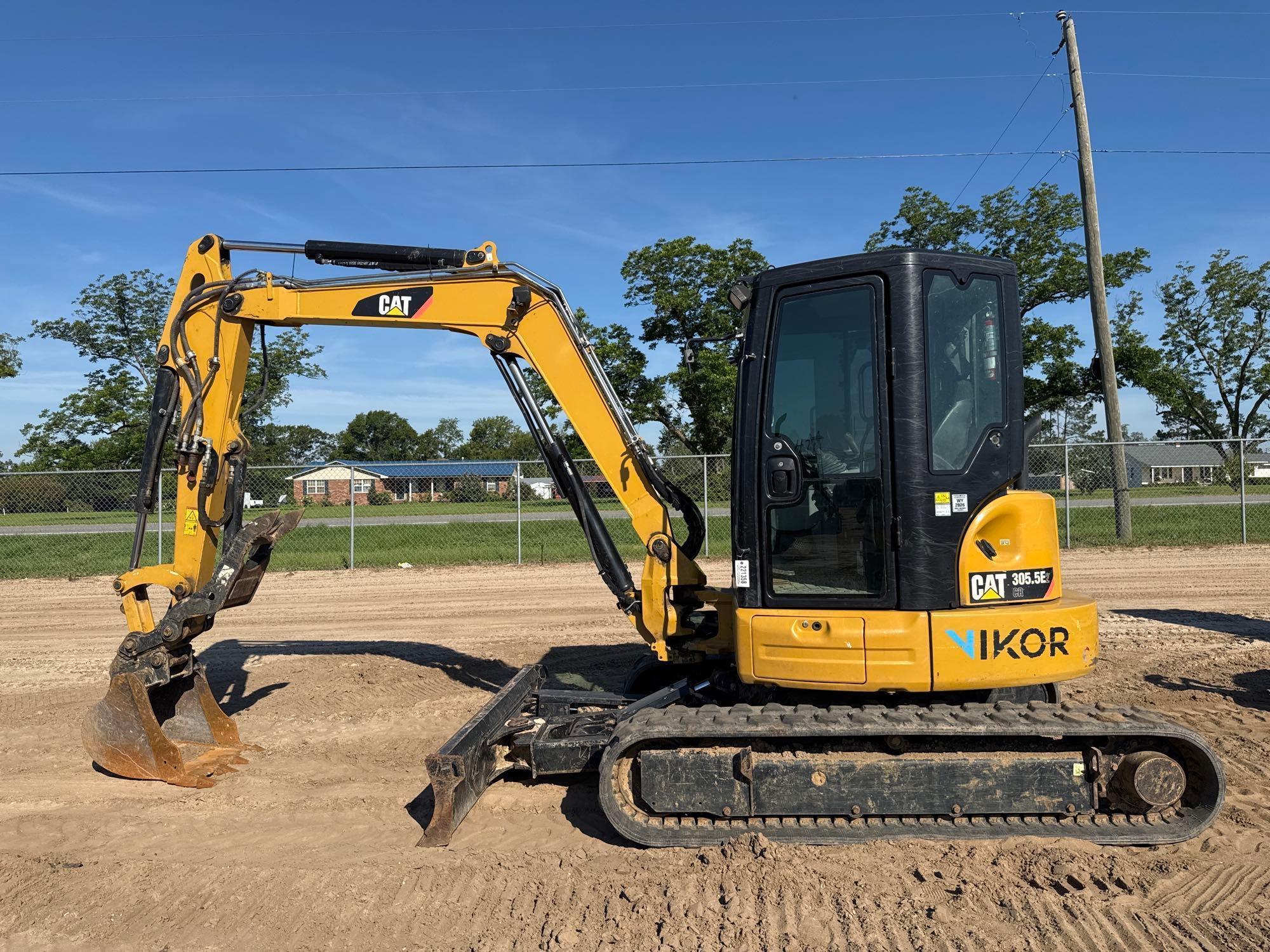 2020 CATERPILLAR 305.5E2 CR EXCAVATOR