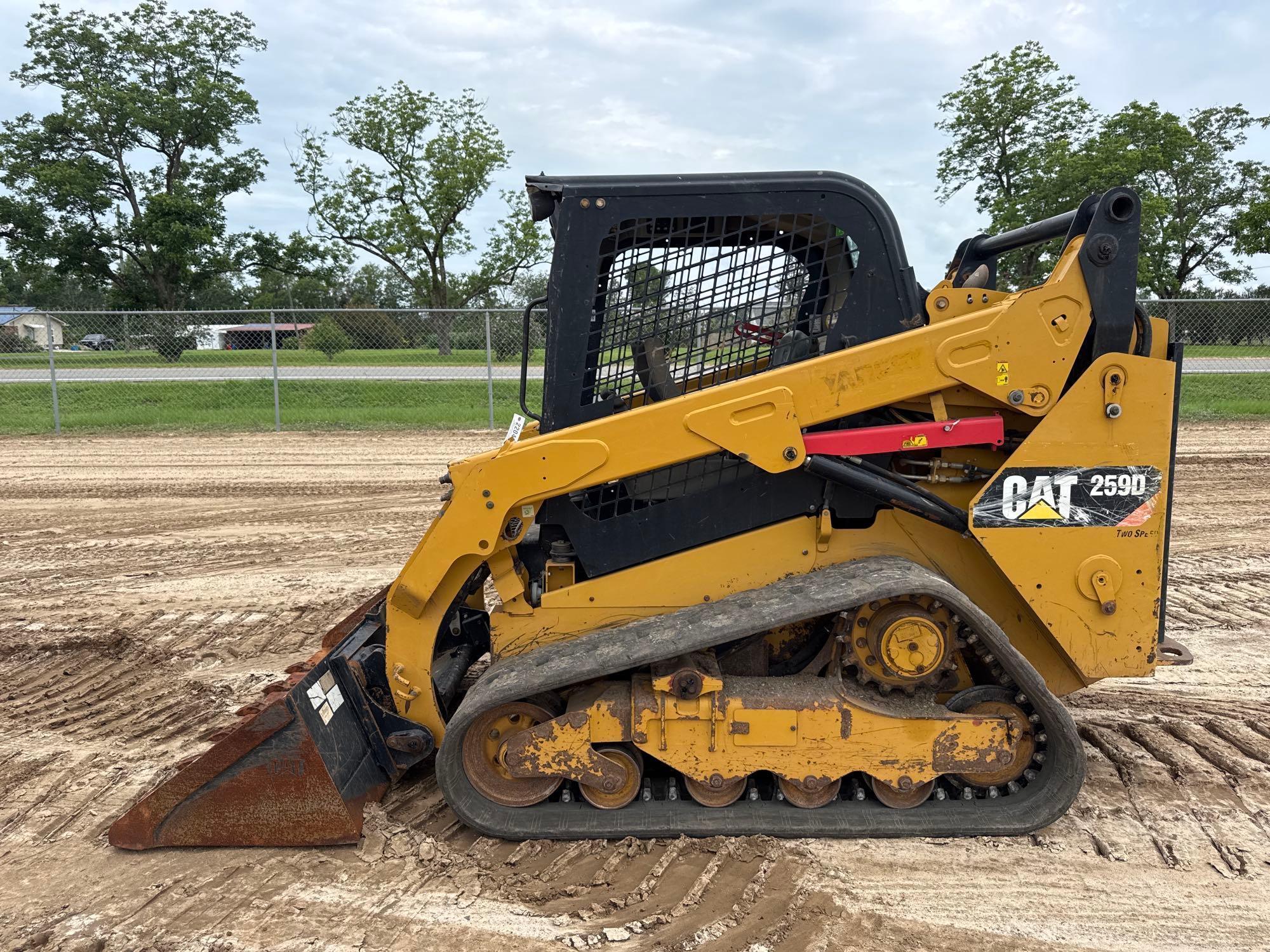 2016 CATERPILLAR 259D SKID STEER