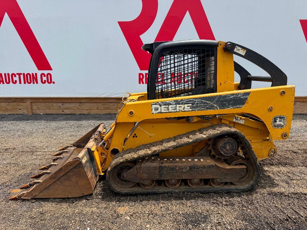 Photo of a  John Deere CT322