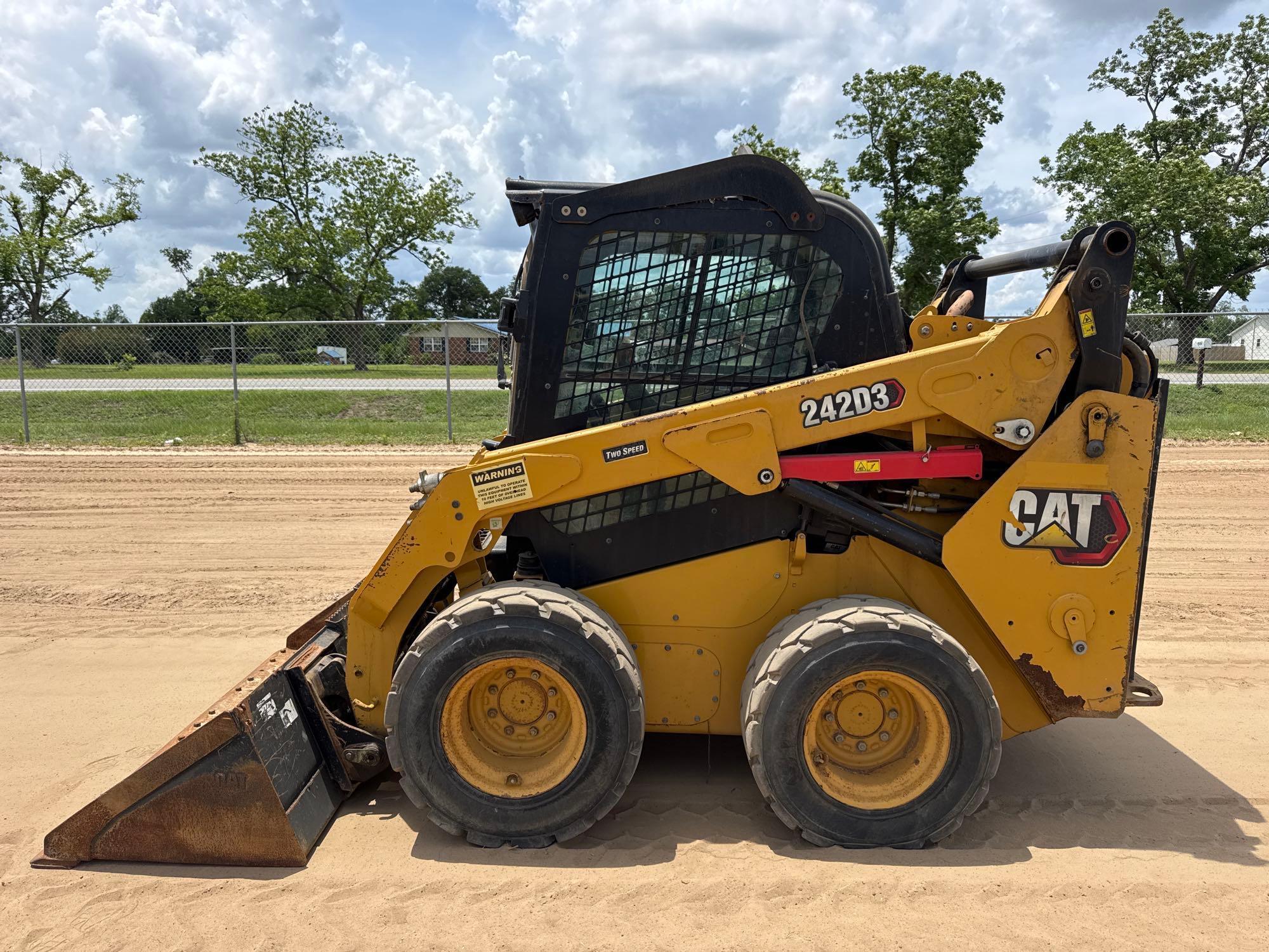 2021 CATERPILLAR 242D3 SKID STEER