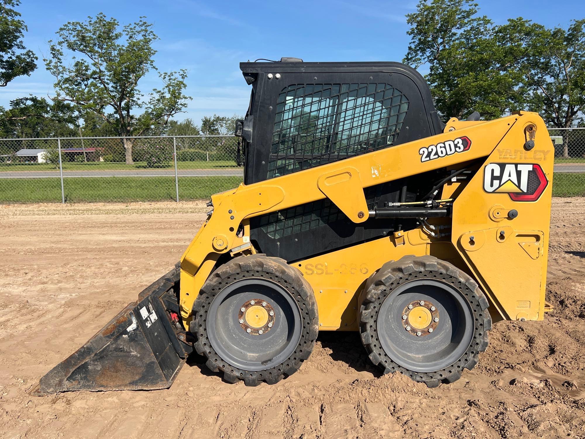 2021 CATERPILLAR 226D3 SKID STEER