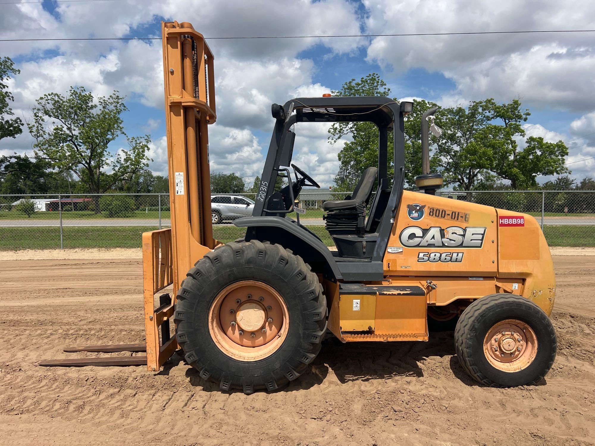 CASE 586H ROUGH TERRAIN FORKLIFT