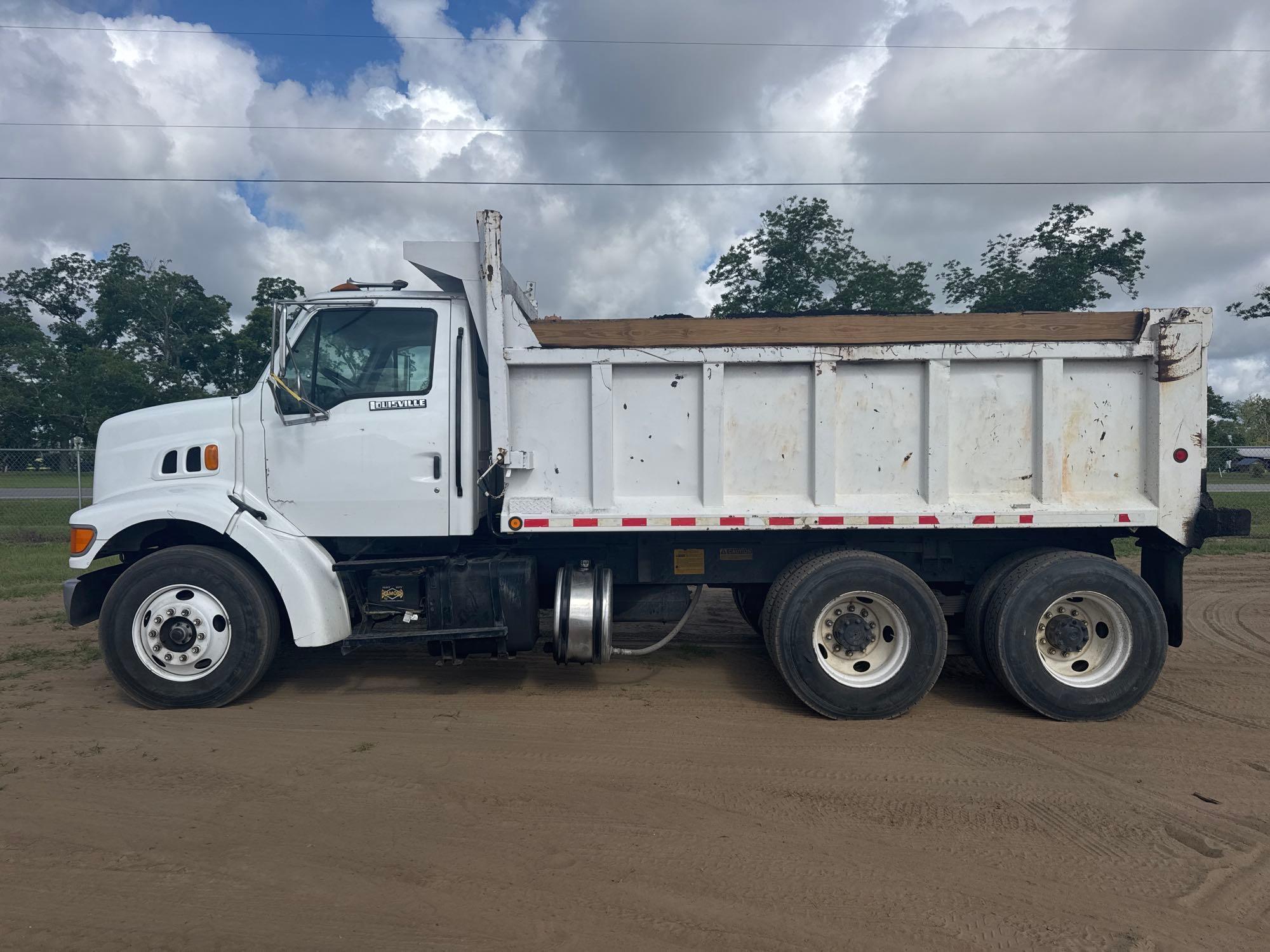 1997 FORD LOUISVILLE DUMP TRUCK