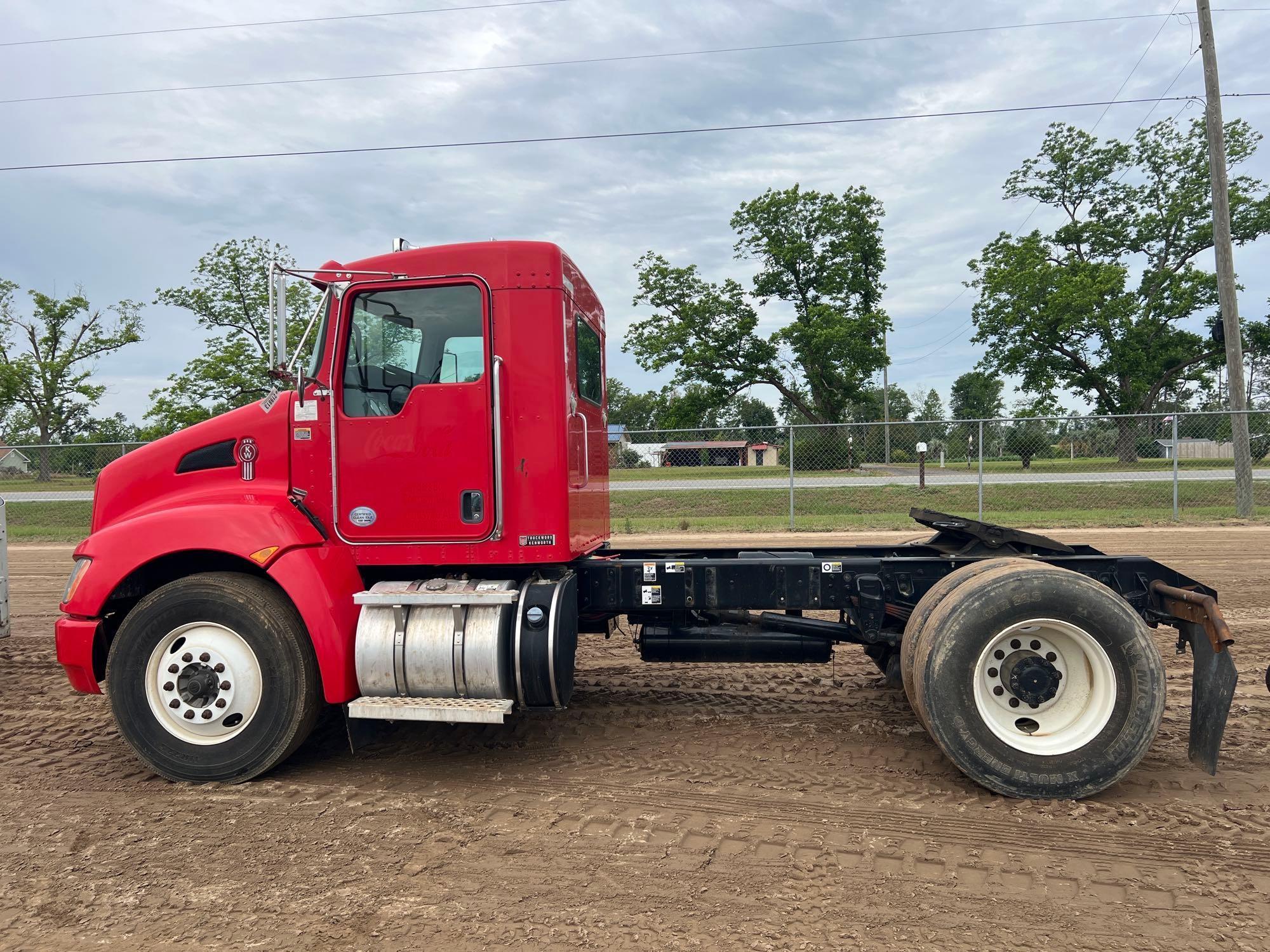 2015 KENWORTH T370 ROAD TRACTOR