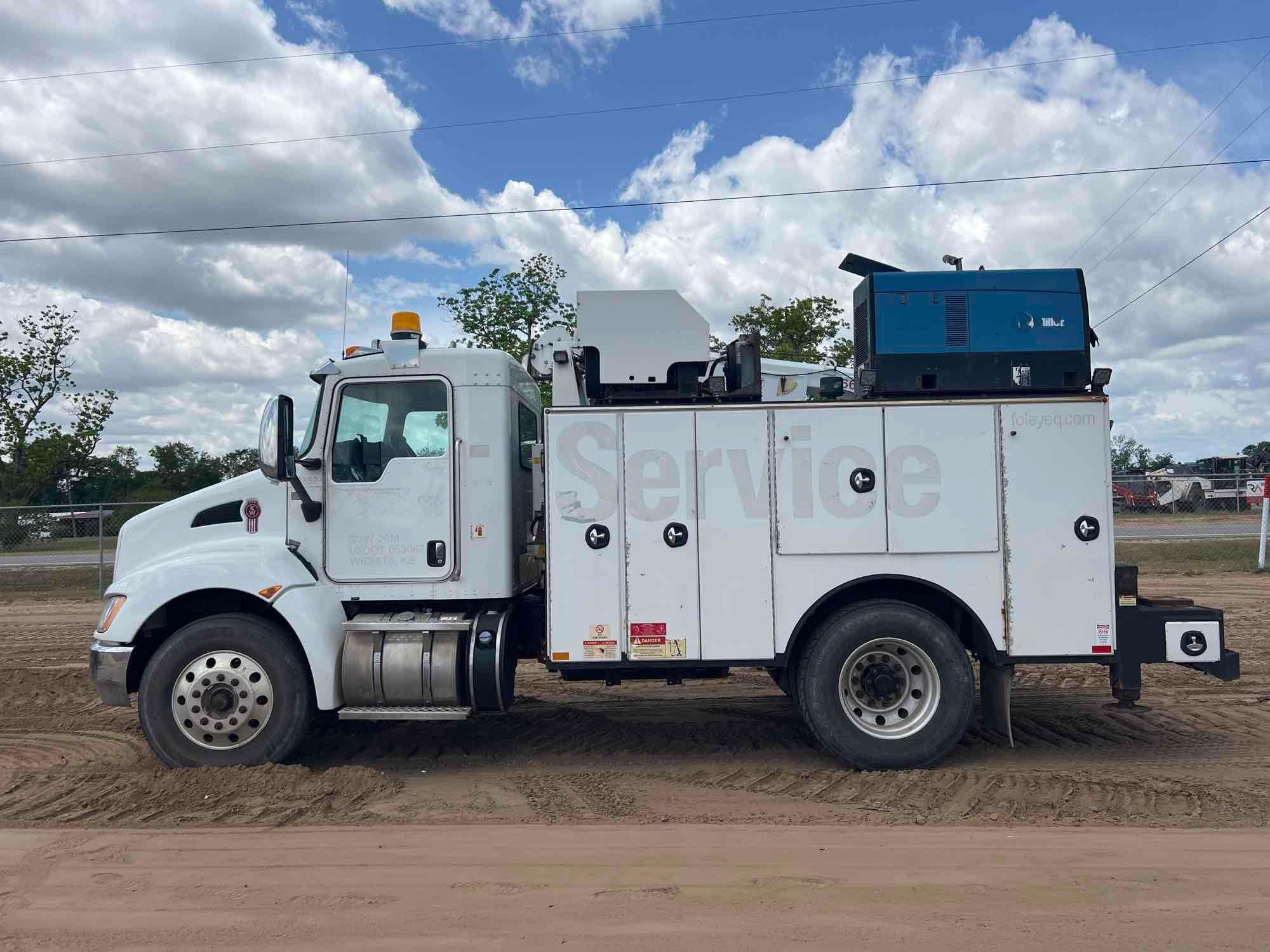 2016 KENWORTH T270 SERVICE TRUCK