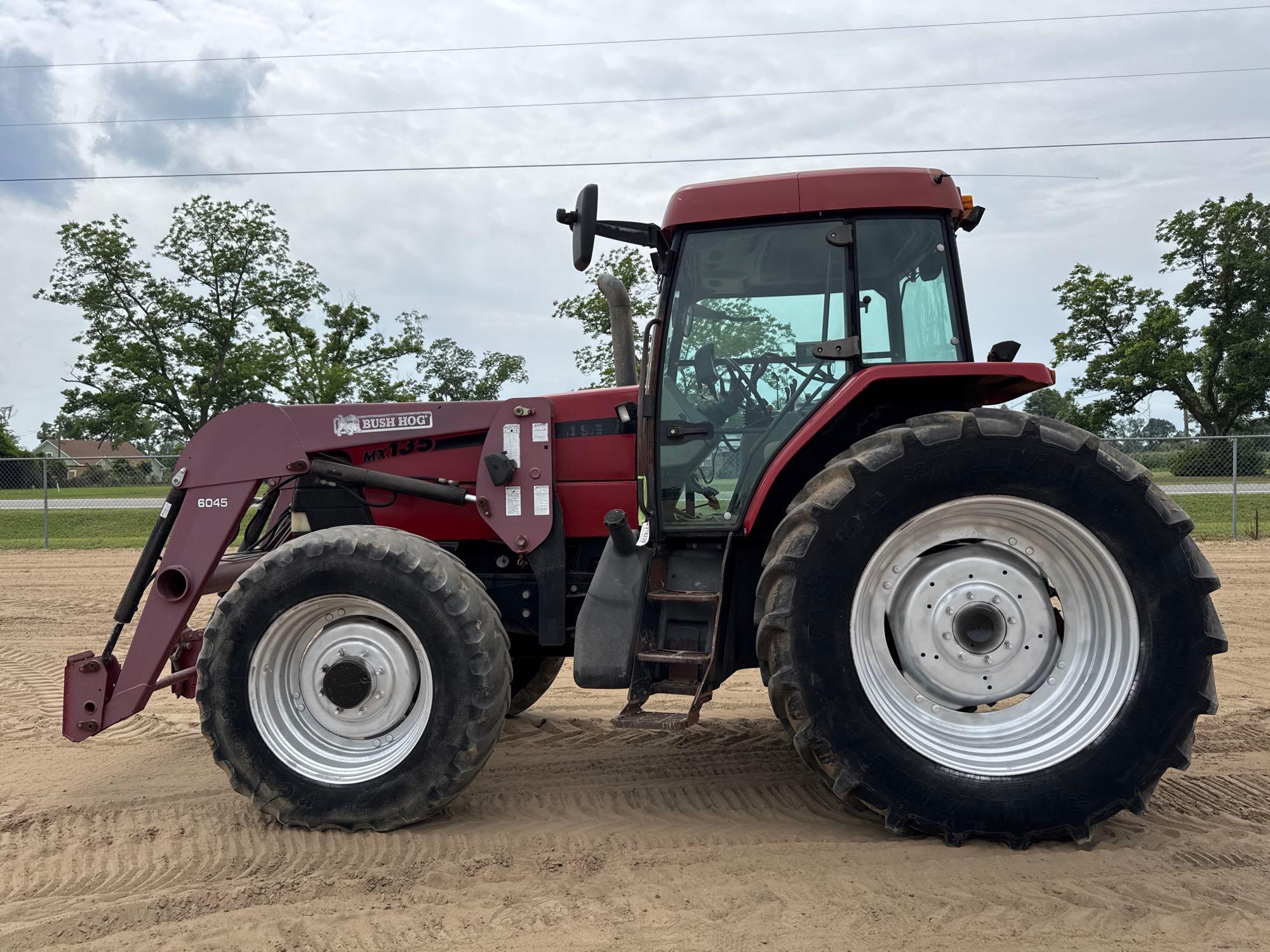 CASE INTERNATIONAL MX135 TRACTOR CAB