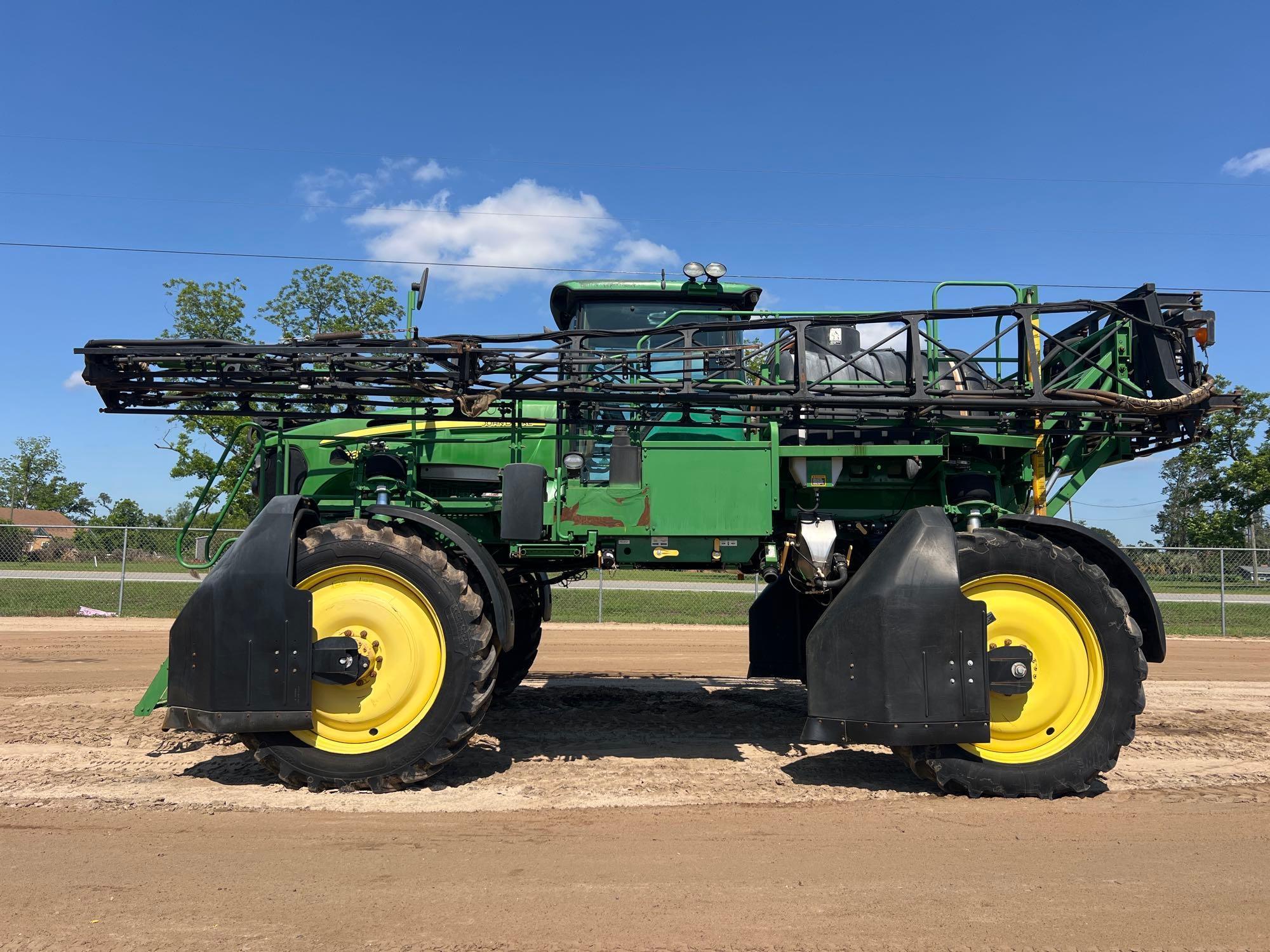 Photo of a  John Deere 4730