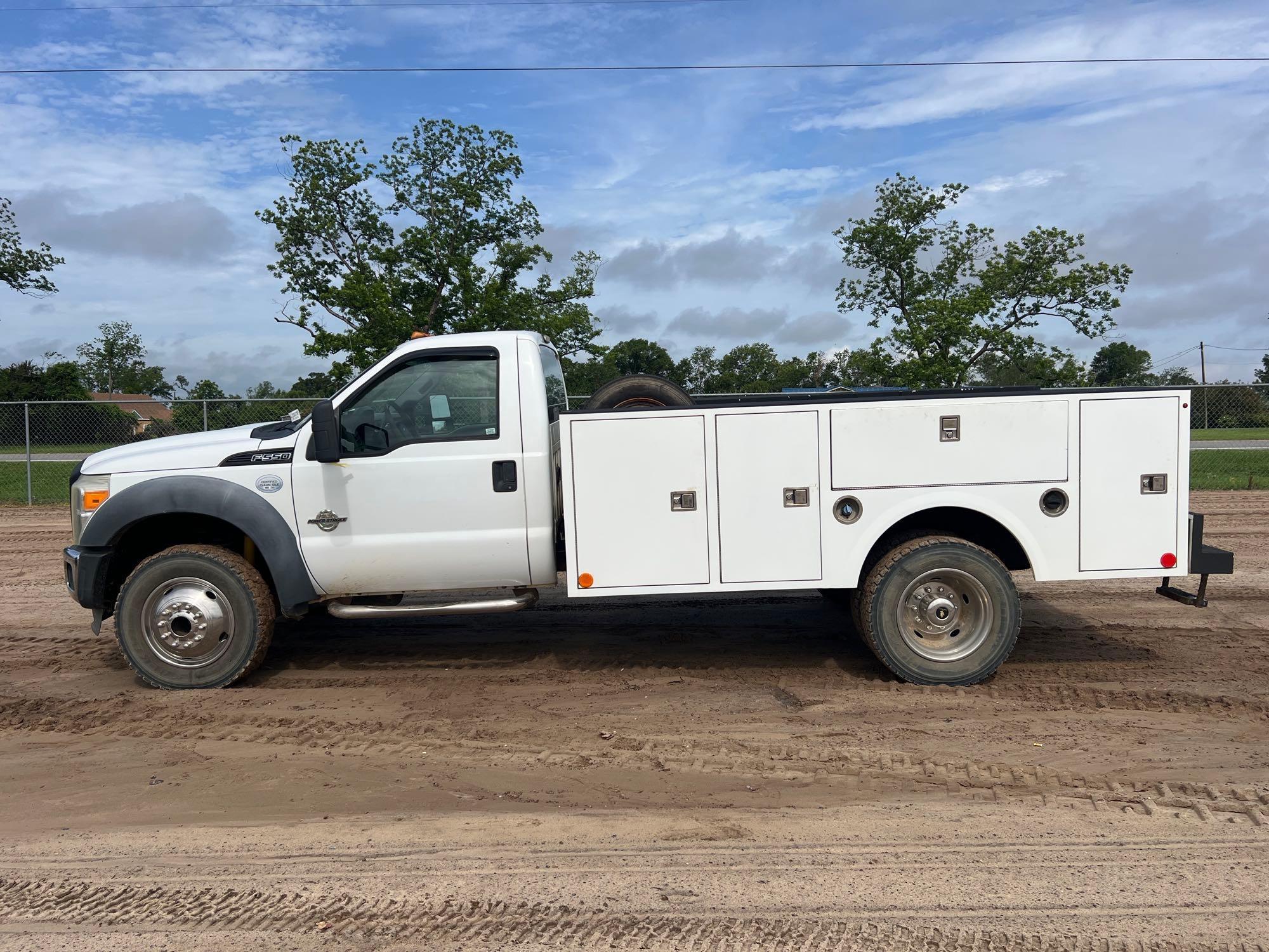 Photo of a  Ford F550XL
