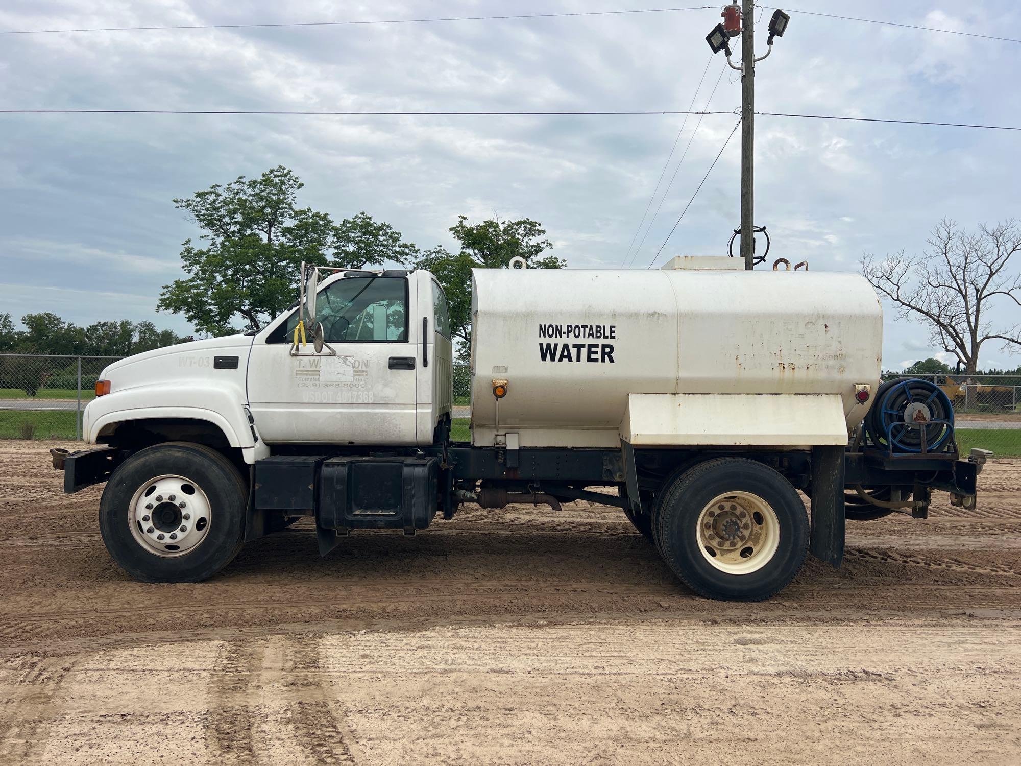 2001 GMC C6500 WATER TRUCK