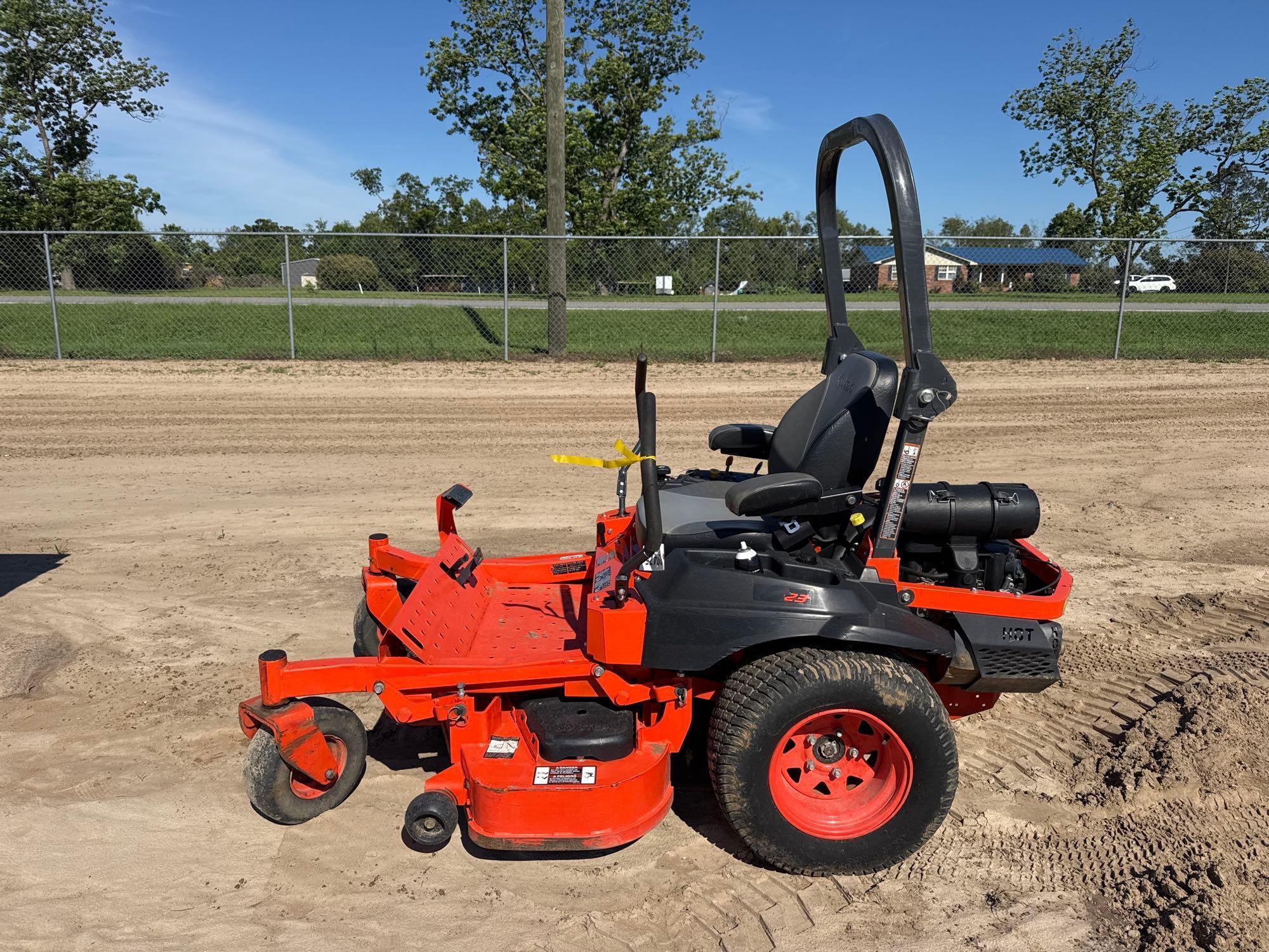 KUBOTA Z723 ZERO TURN MOWER