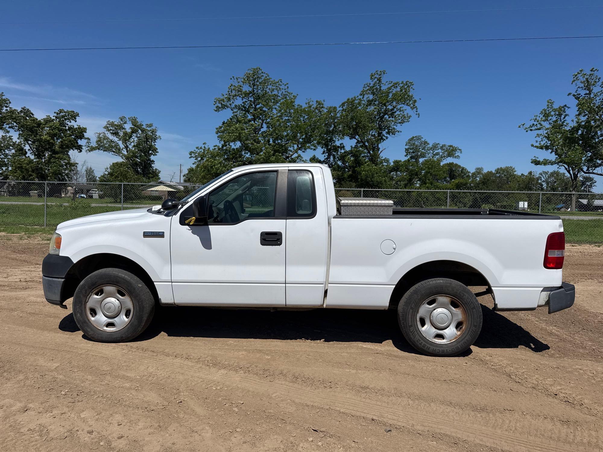 Photo of a  Ford F-150