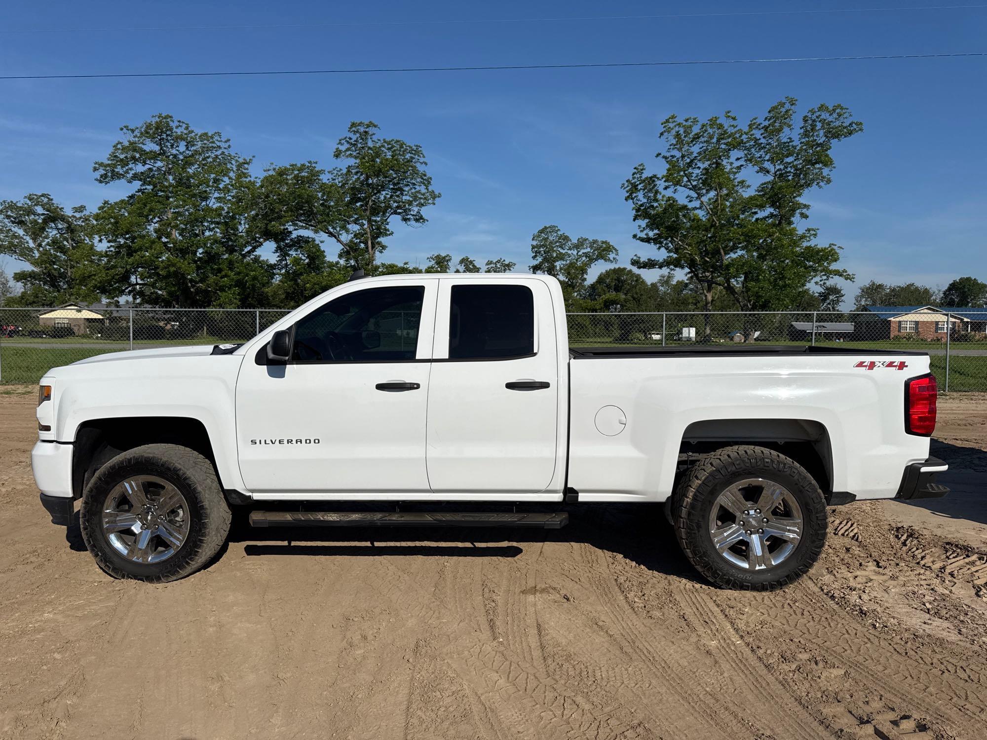 Photo of a  Chevrolet Silverado