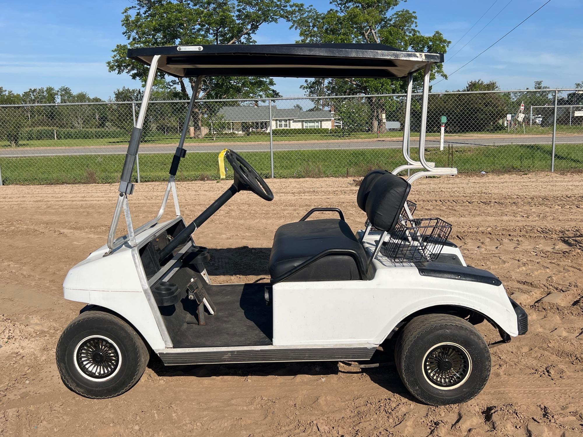 CLUB CAR GAS GOLF CART