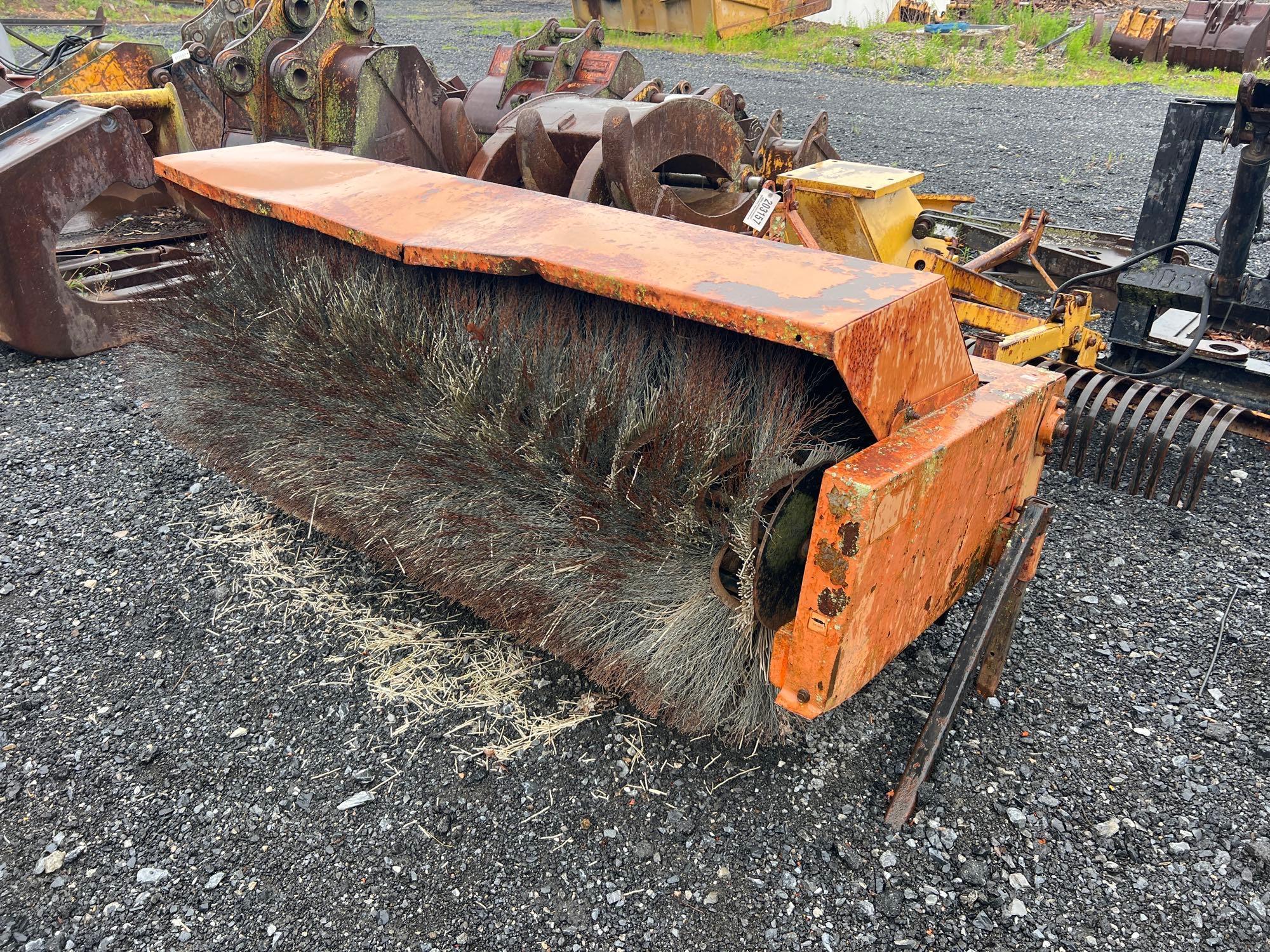 YORK RAKE YB326 6' SWEEPER BROOM