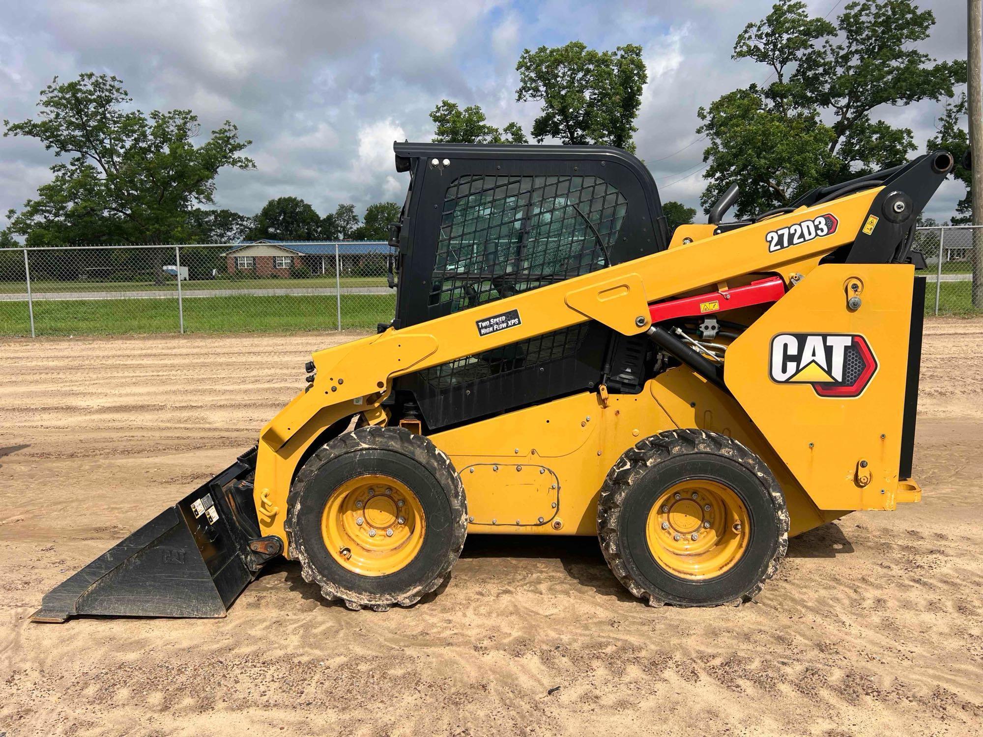 Photo of a  Caterpillar 272D
