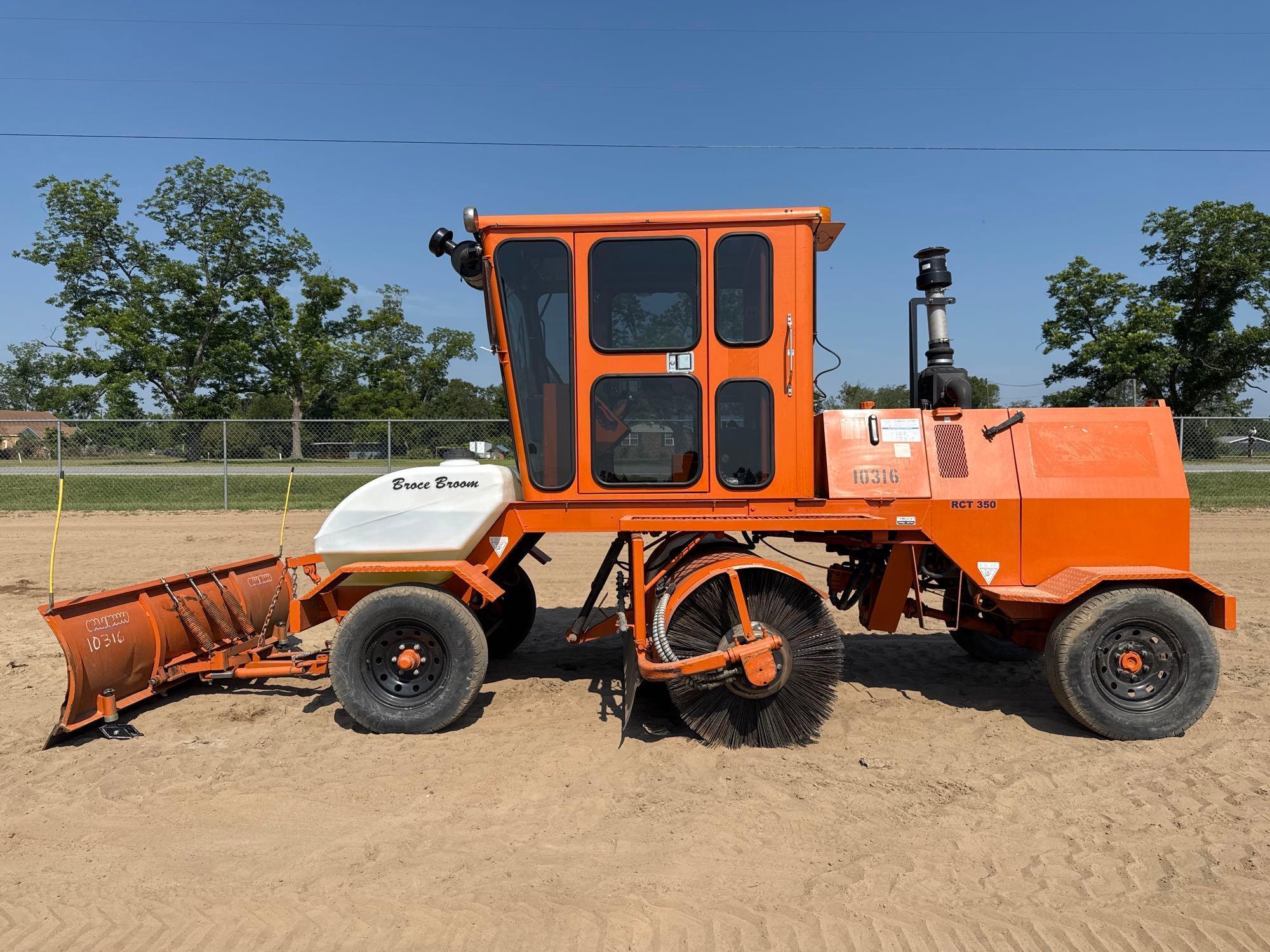 Photo of a  Broce Broom RCT350