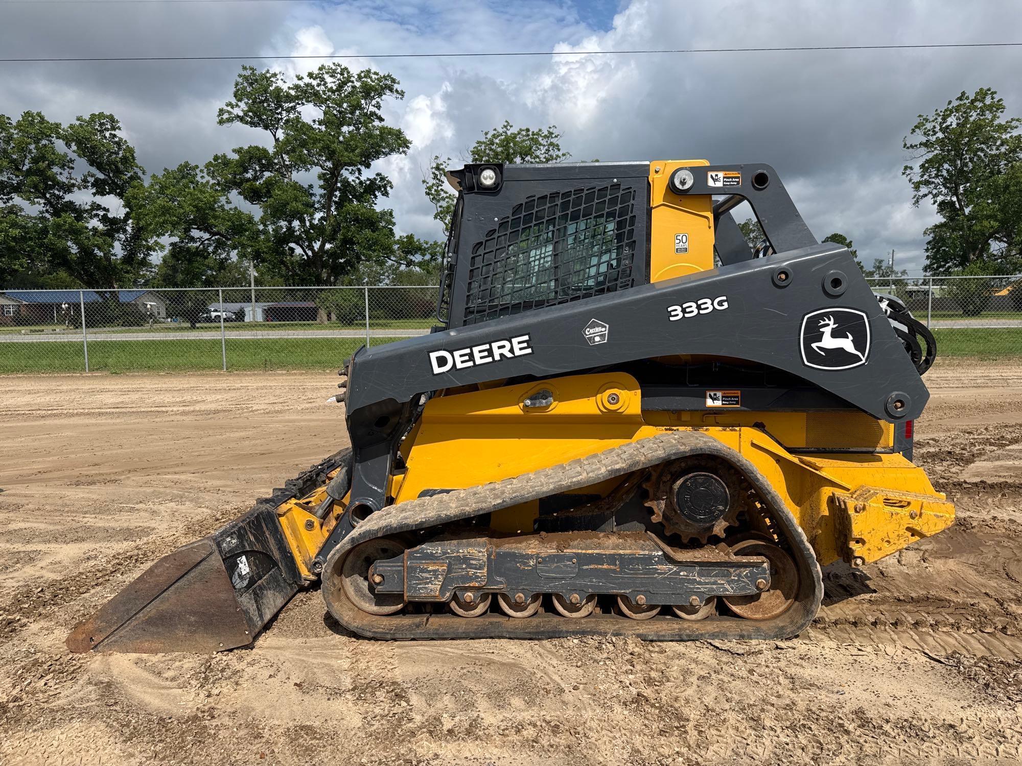 Photo of a  John Deere 333