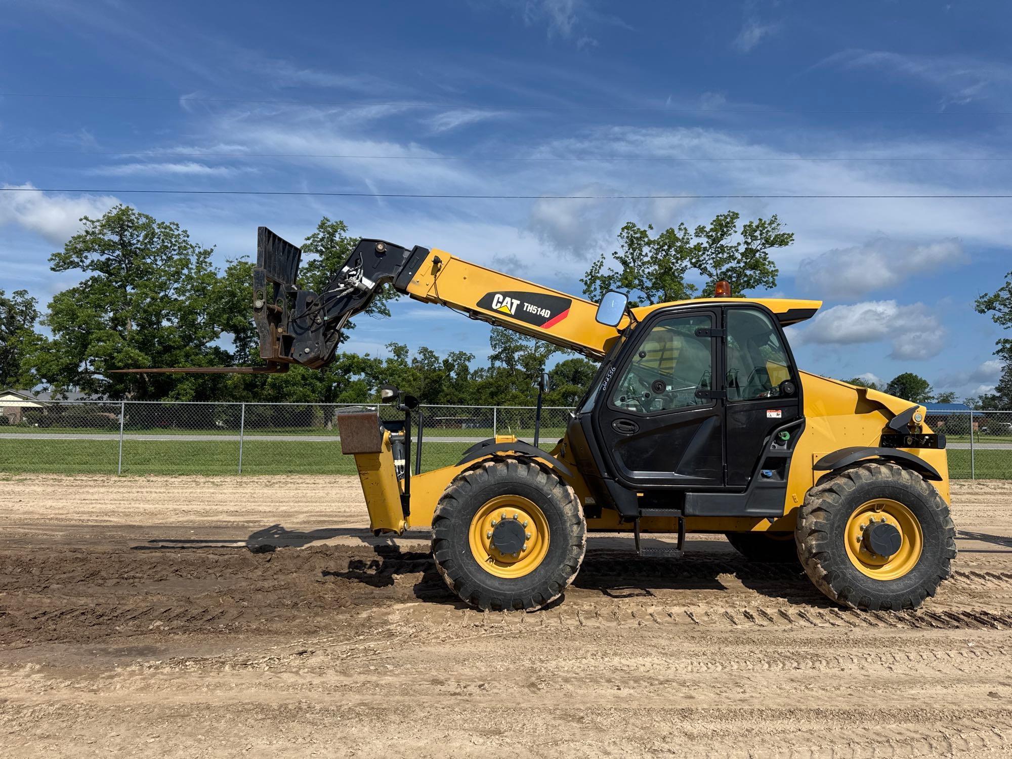 Photo of a  Caterpillar TH514