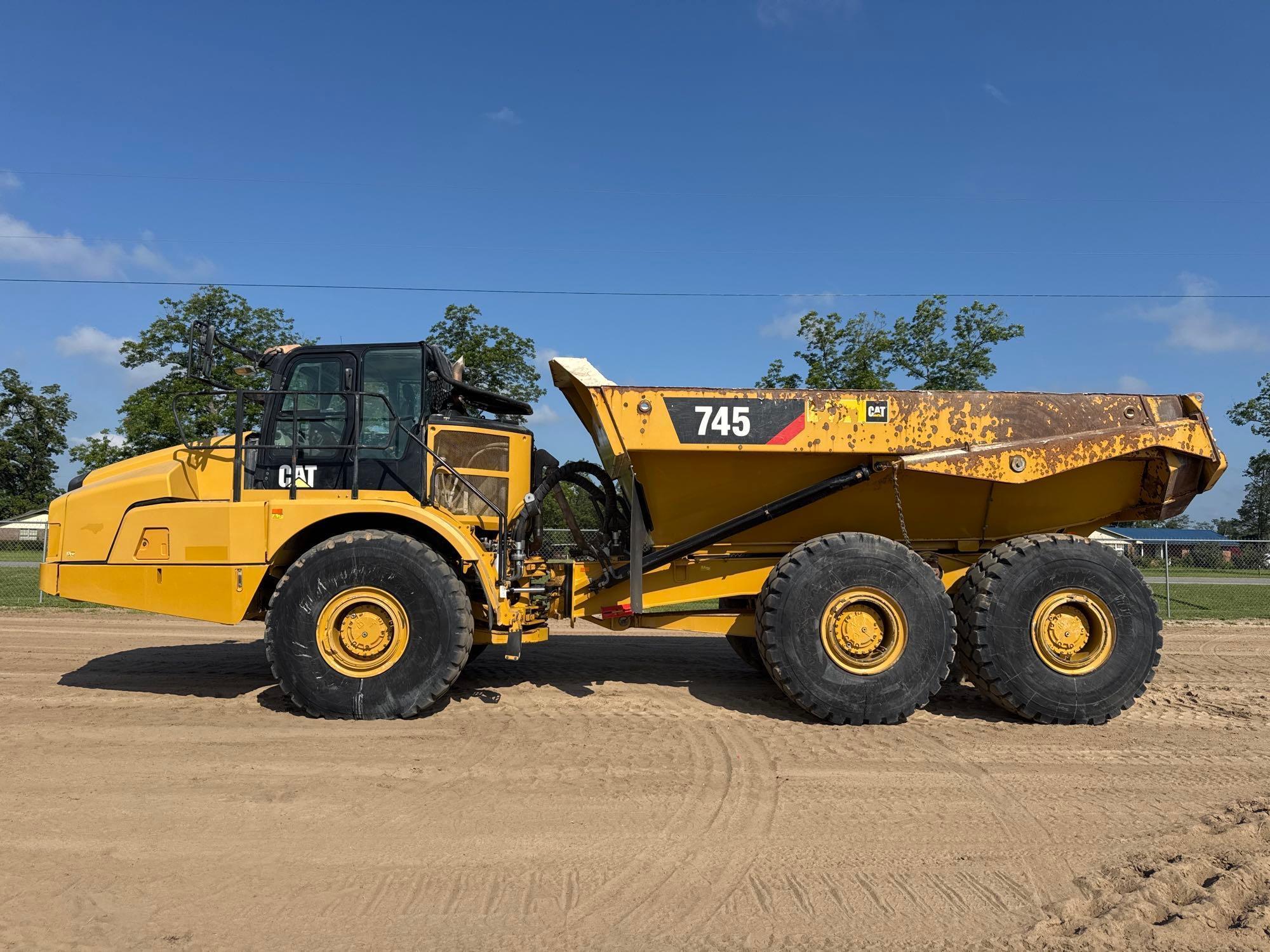 Photo of a 2020 Caterpillar 745