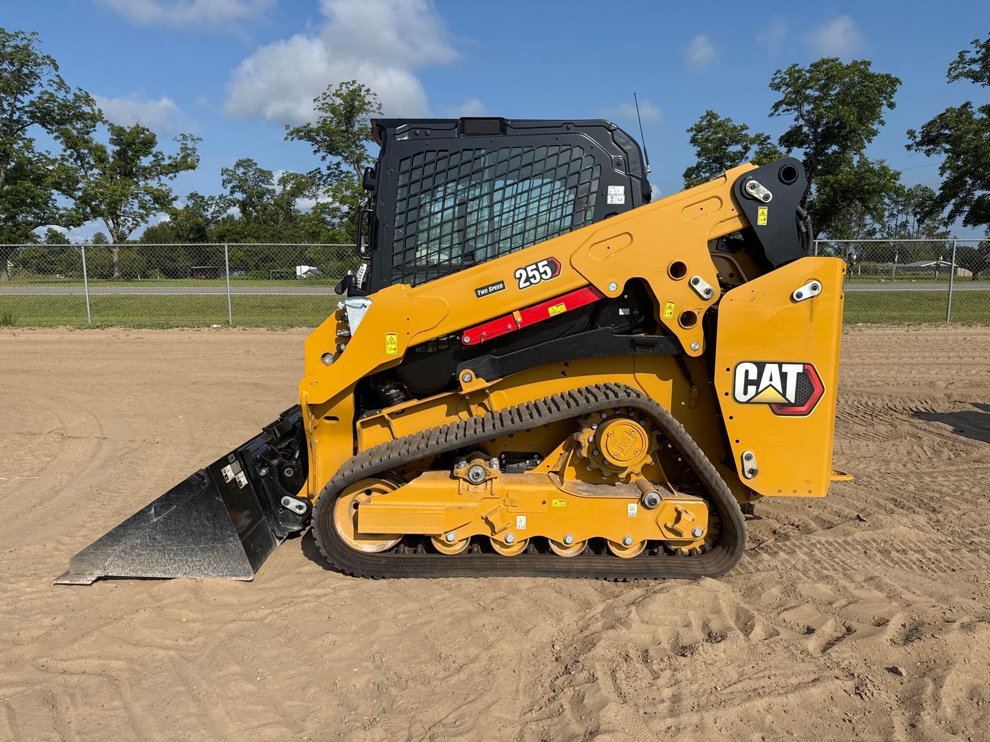 Photo of a 2025 Caterpillar 255