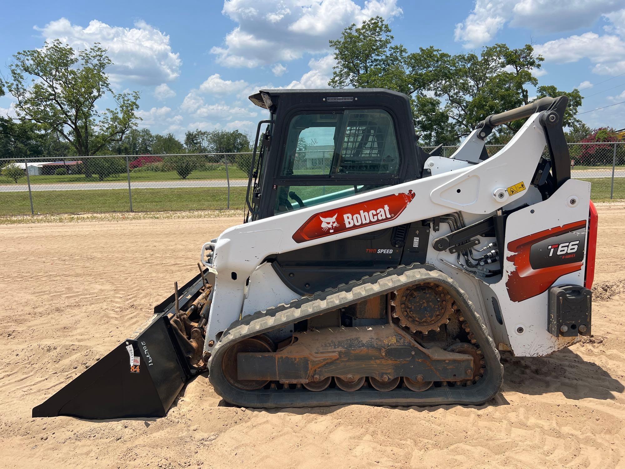 Photo of a  Bobcat RT66