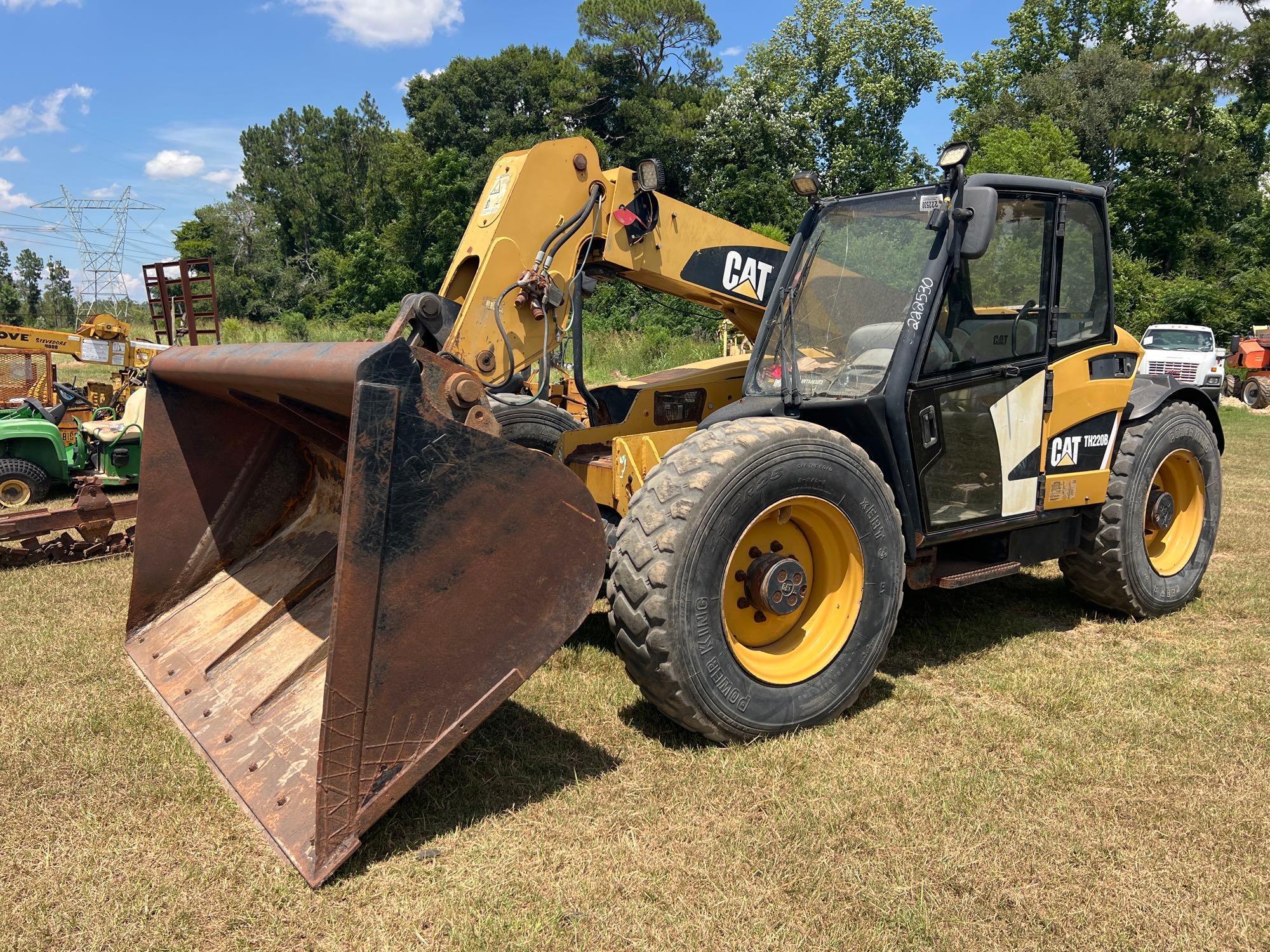 Photo of a 2007 Caterpillar TH220B