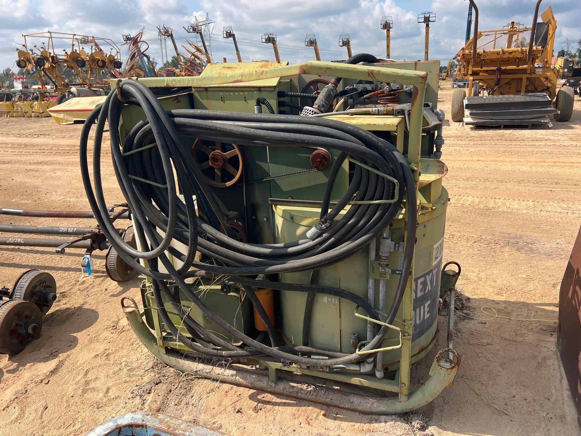 MILITARY MI-T-M CLEANER / STEAM PRESSURE WASHER
