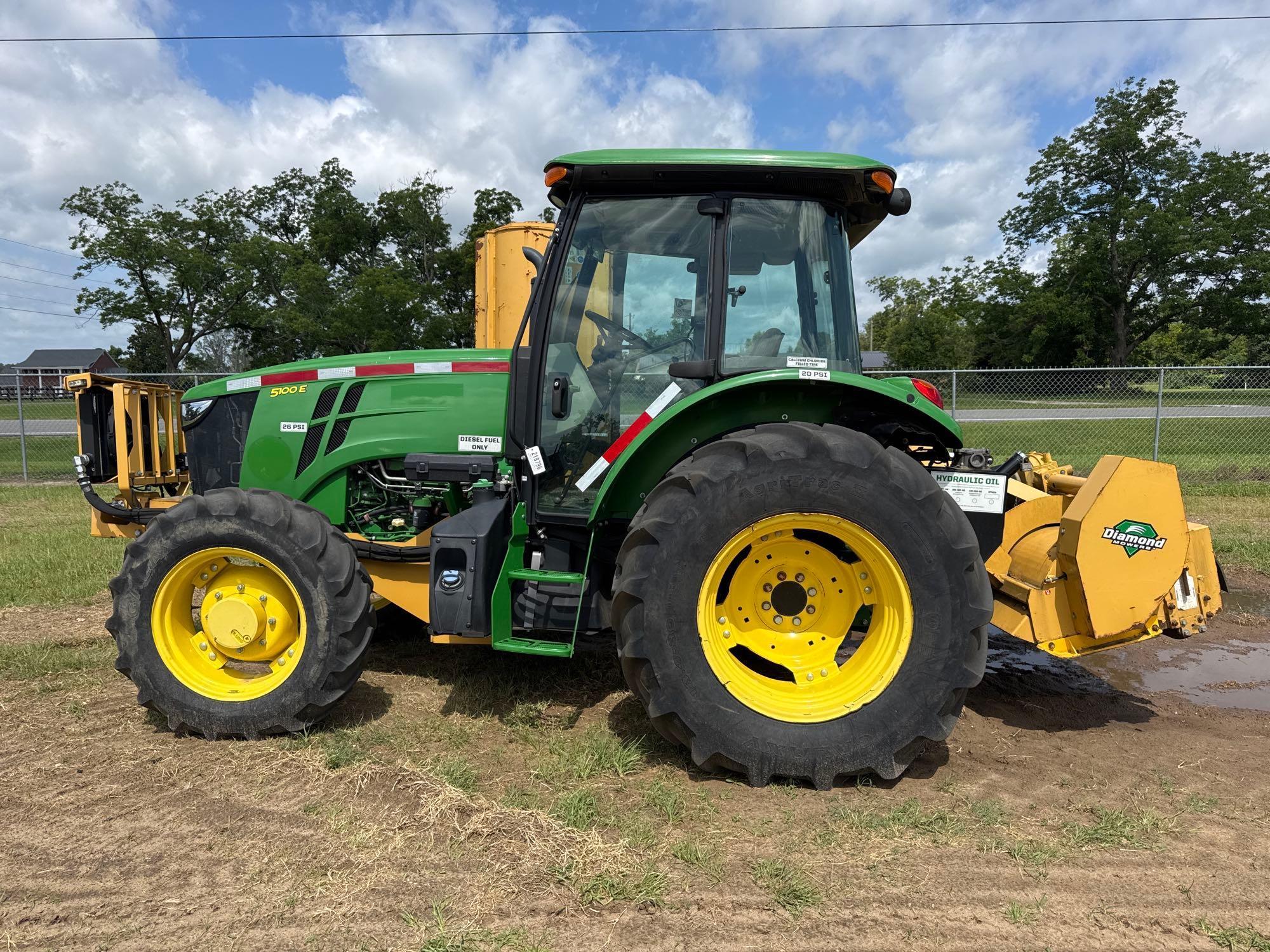  John Deere 5100E