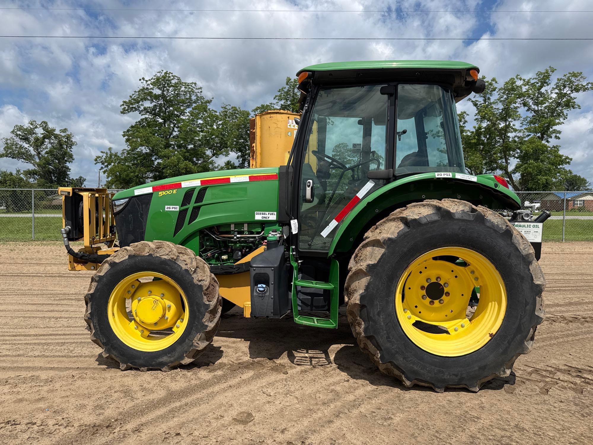  John Deere 5100E