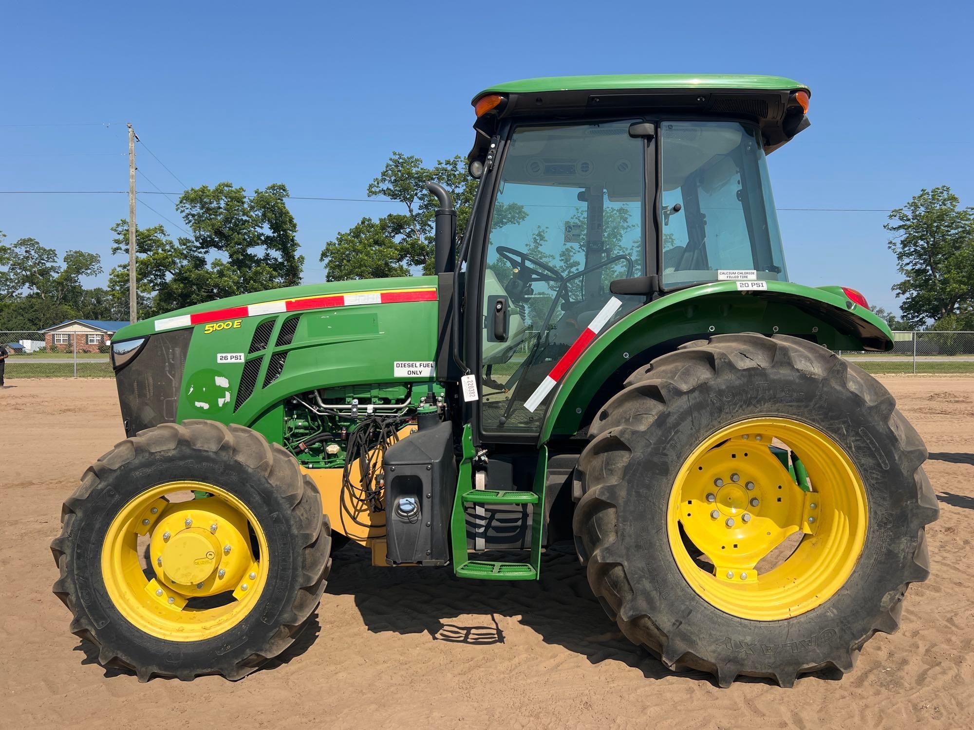  John Deere 5100E