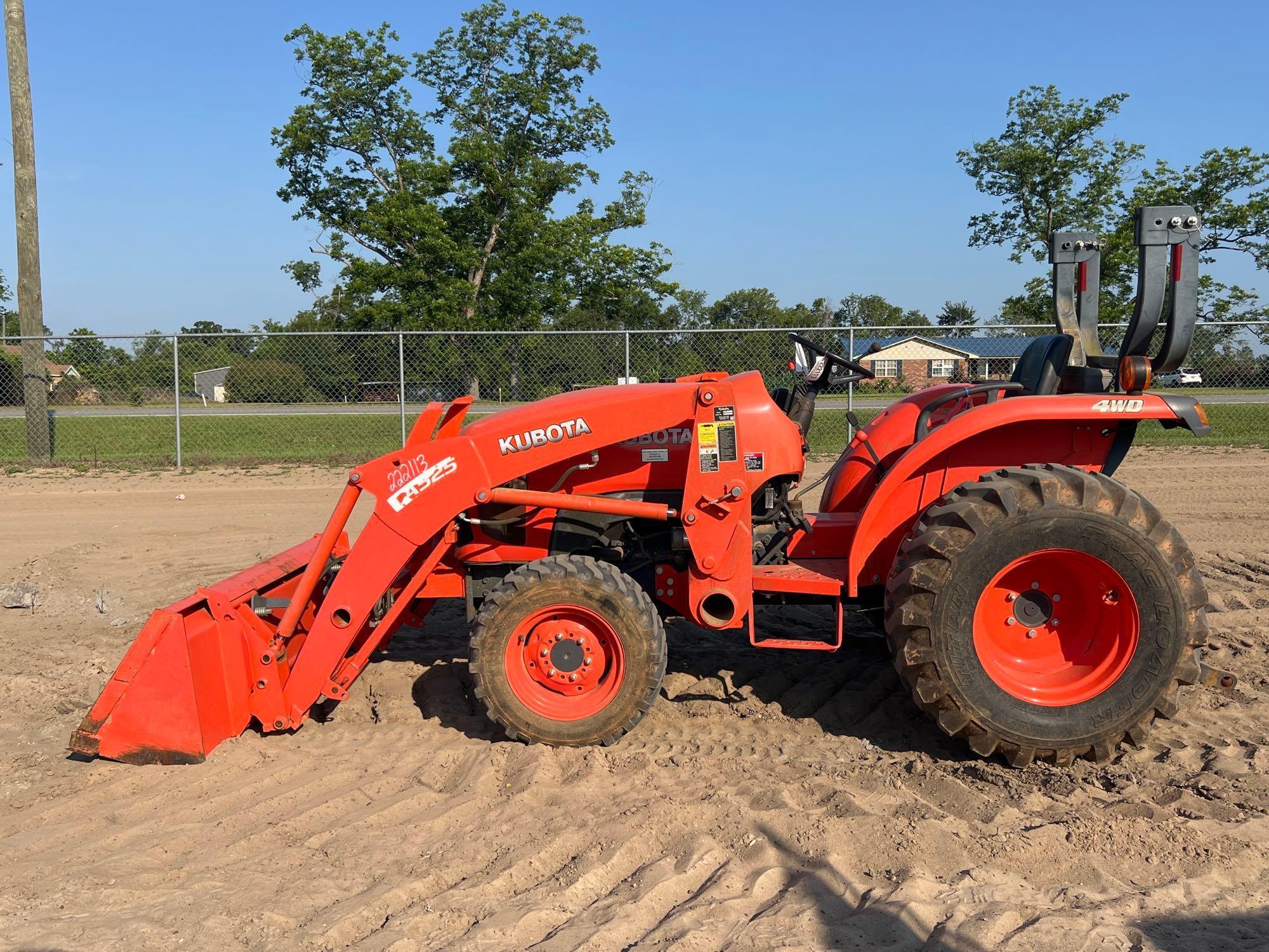 KUBOTA L2501D TRACTOR