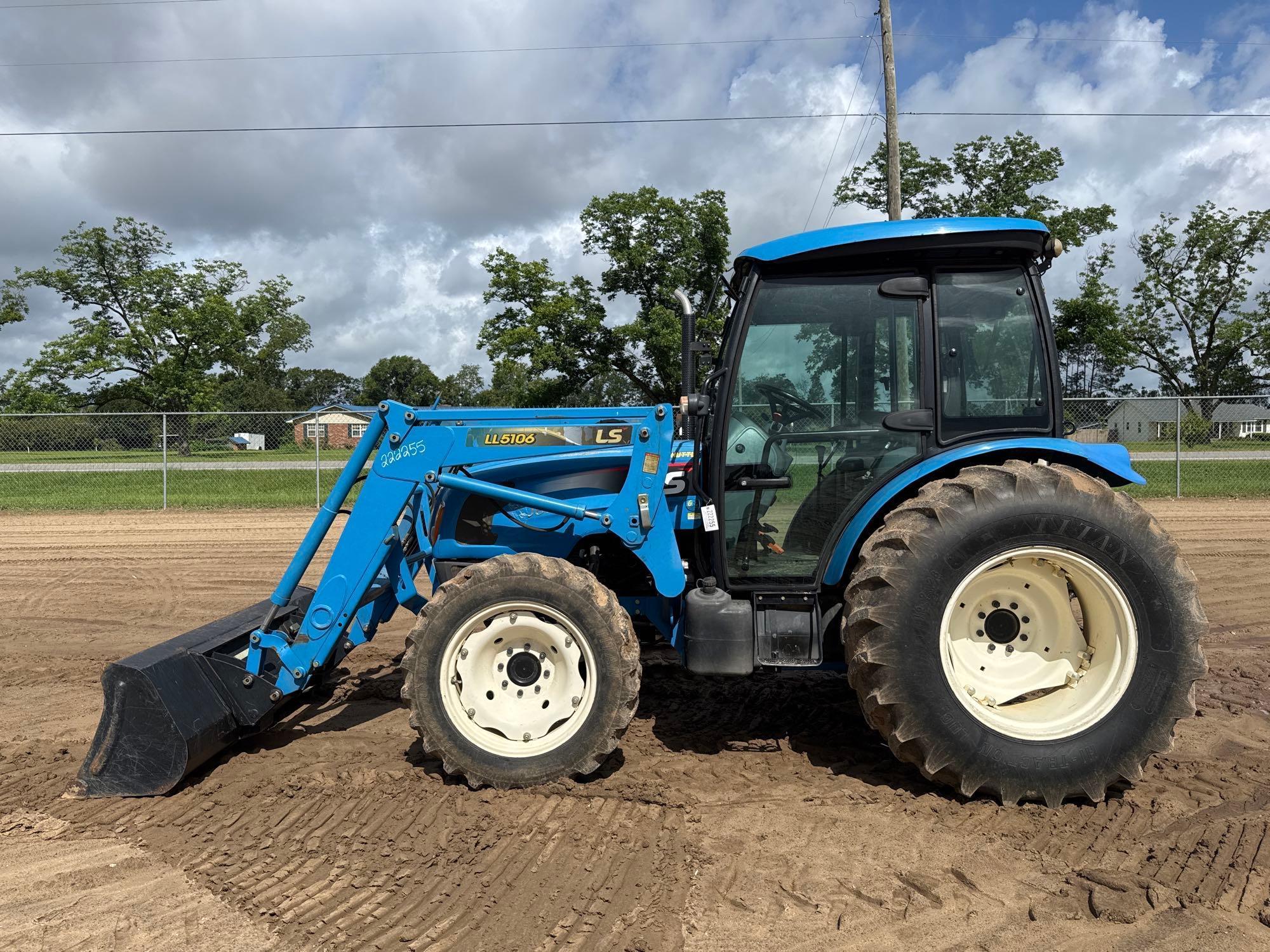LS XU6168 TRACTOR