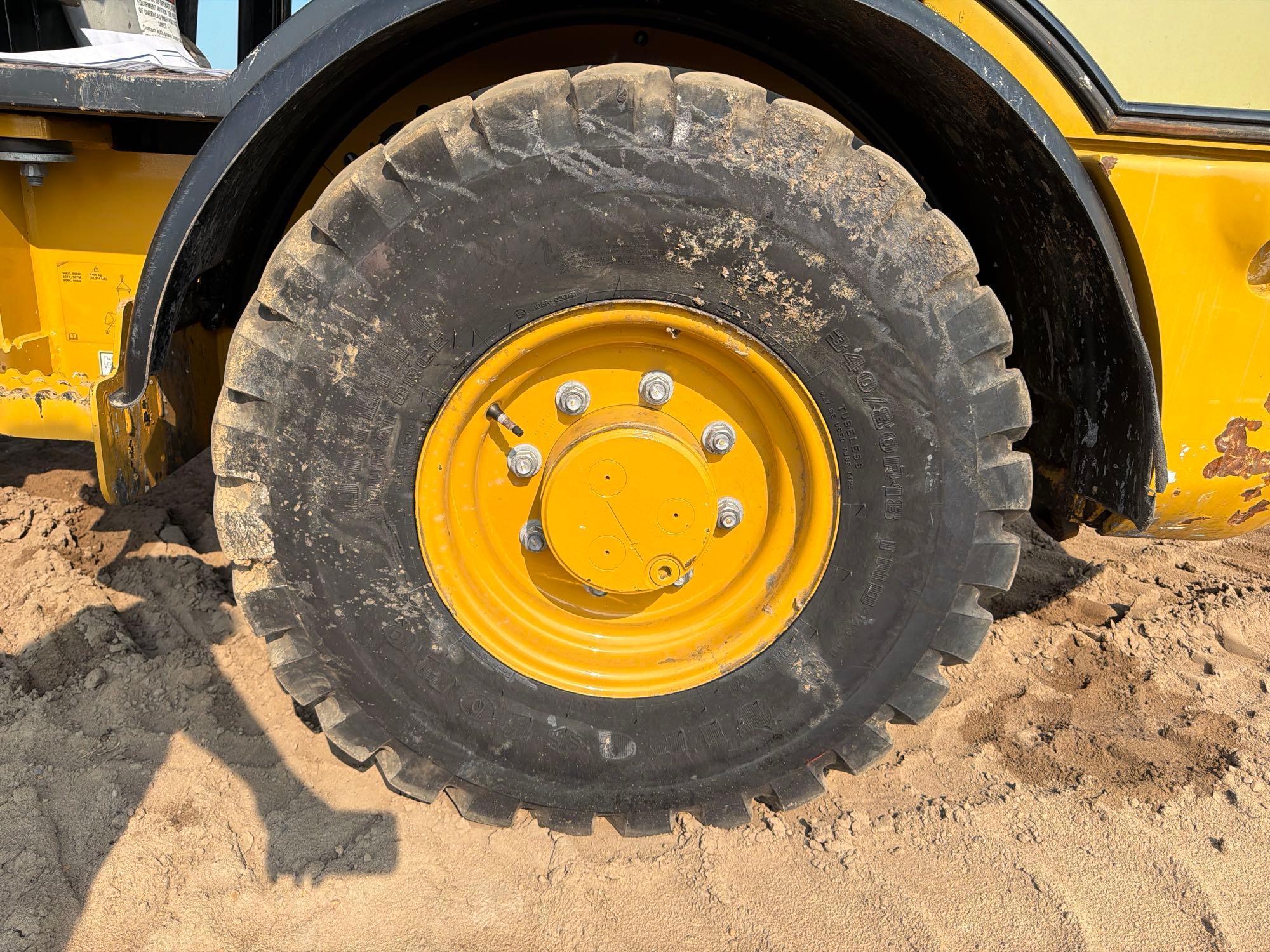 2020 Caterpillar 906